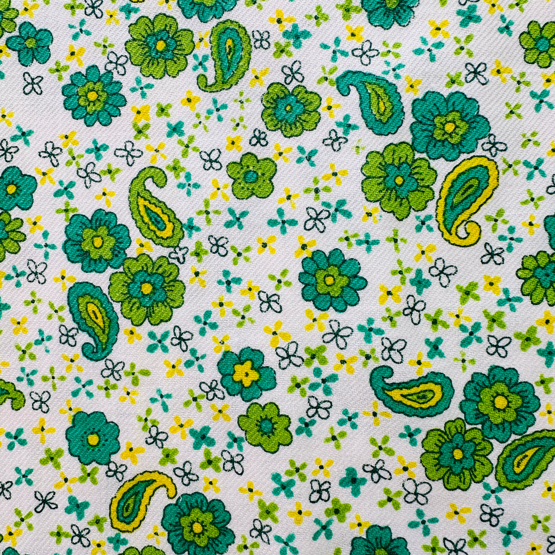 100cms Adorable Vintage Green Floral Fabric