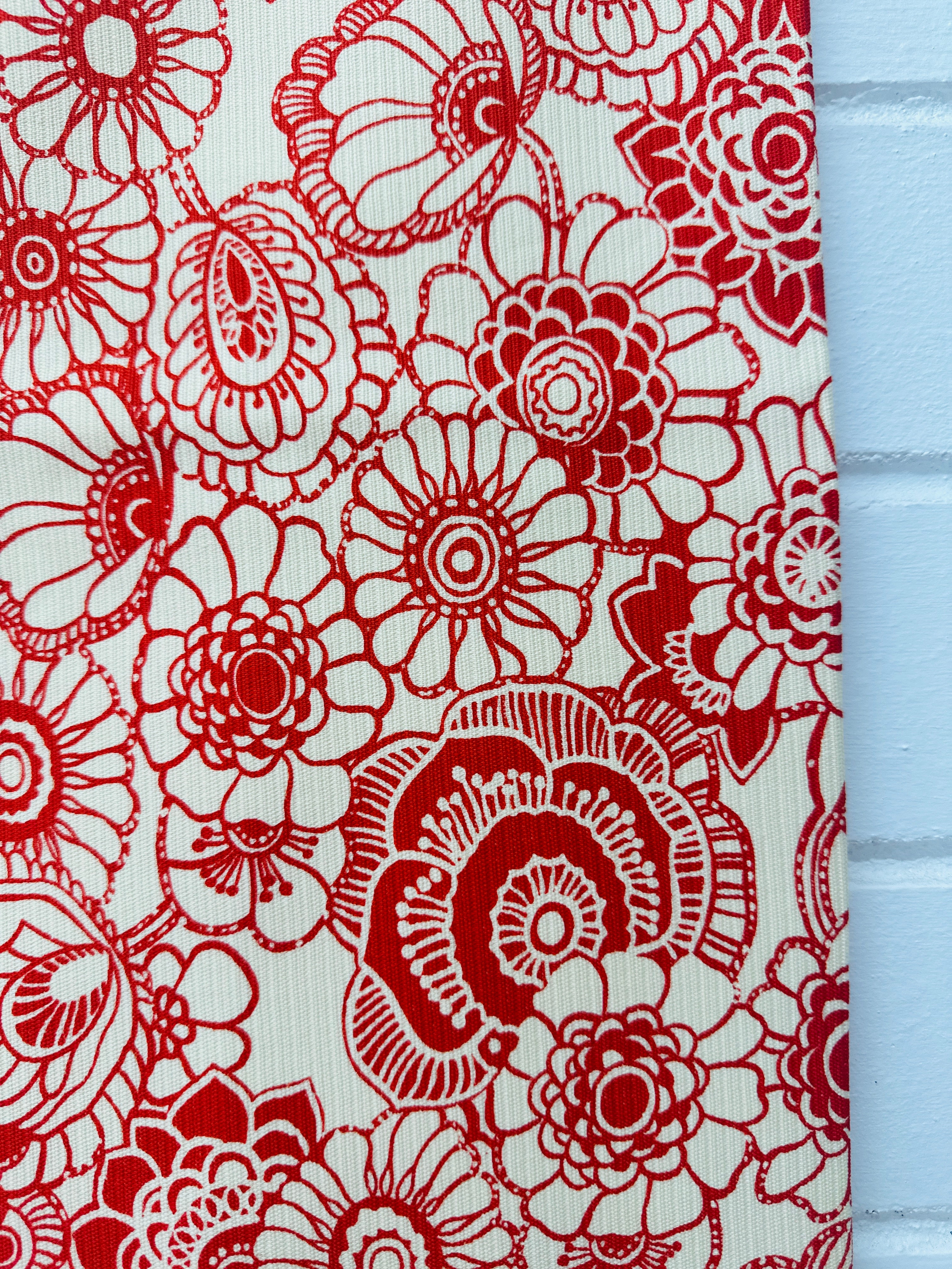 105cms Red & White VINTAGE Floral Cotton Fabric