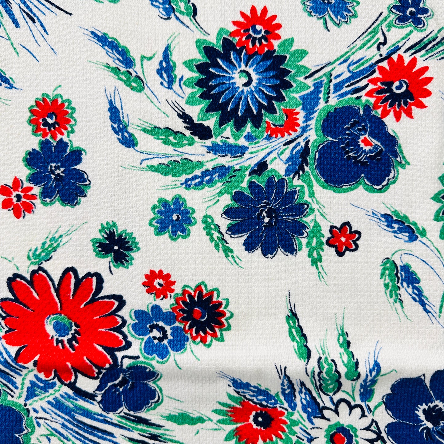 100cms BEAUTIFUL Blue VINTAGE Floral Fabric