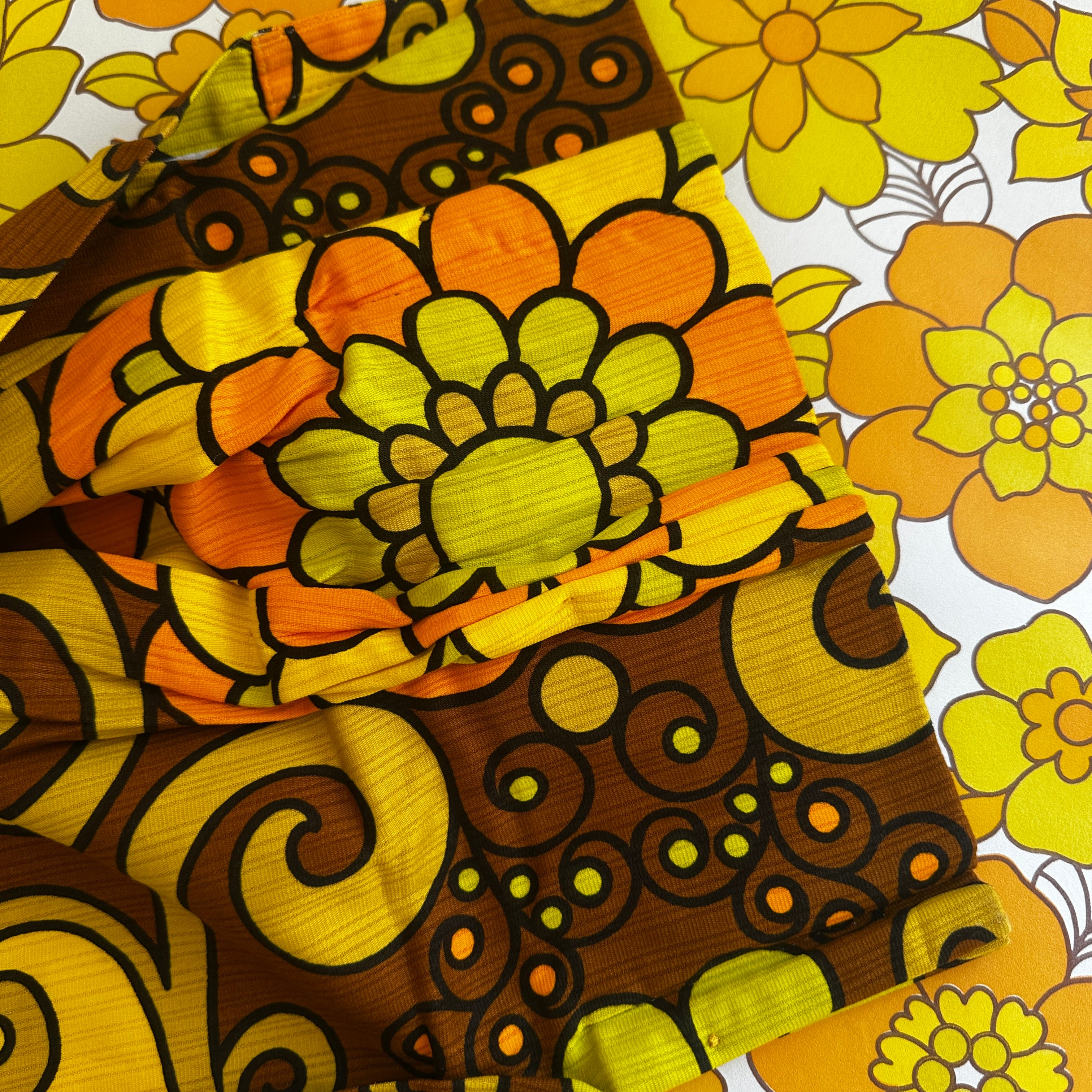 UNUSED Vintage Retro Curtain CARAVAN Small Window