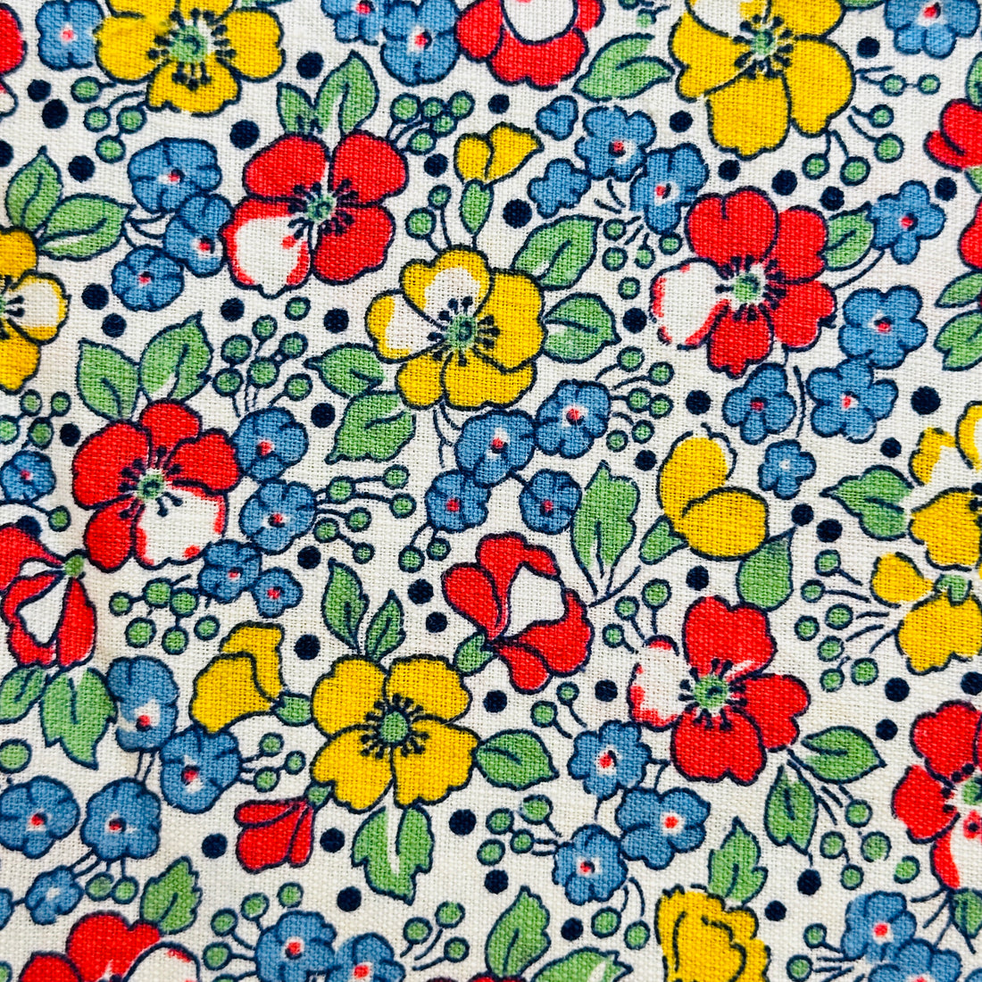 130cms Vintage FABRIC So PRETTY Cotton