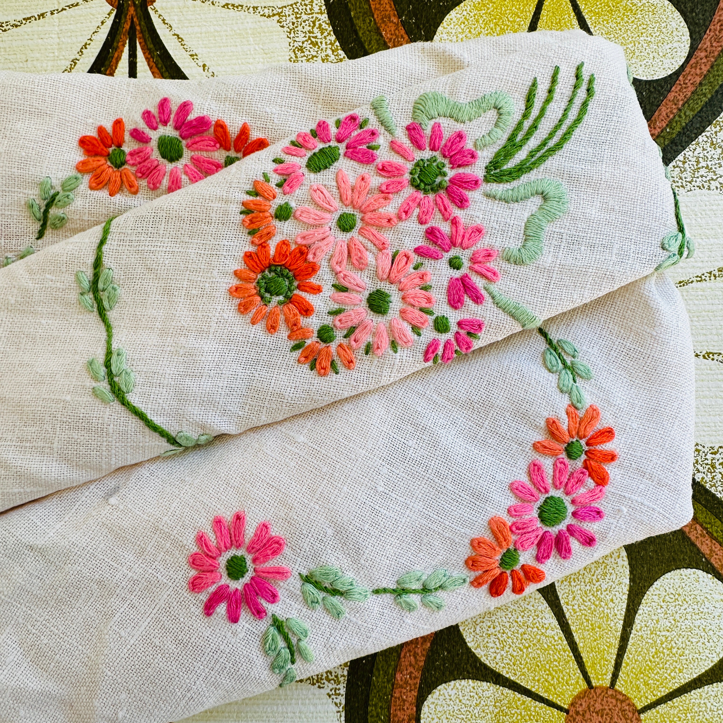 Vintage Handmade Embroidered Tablecloth Linen Pretty