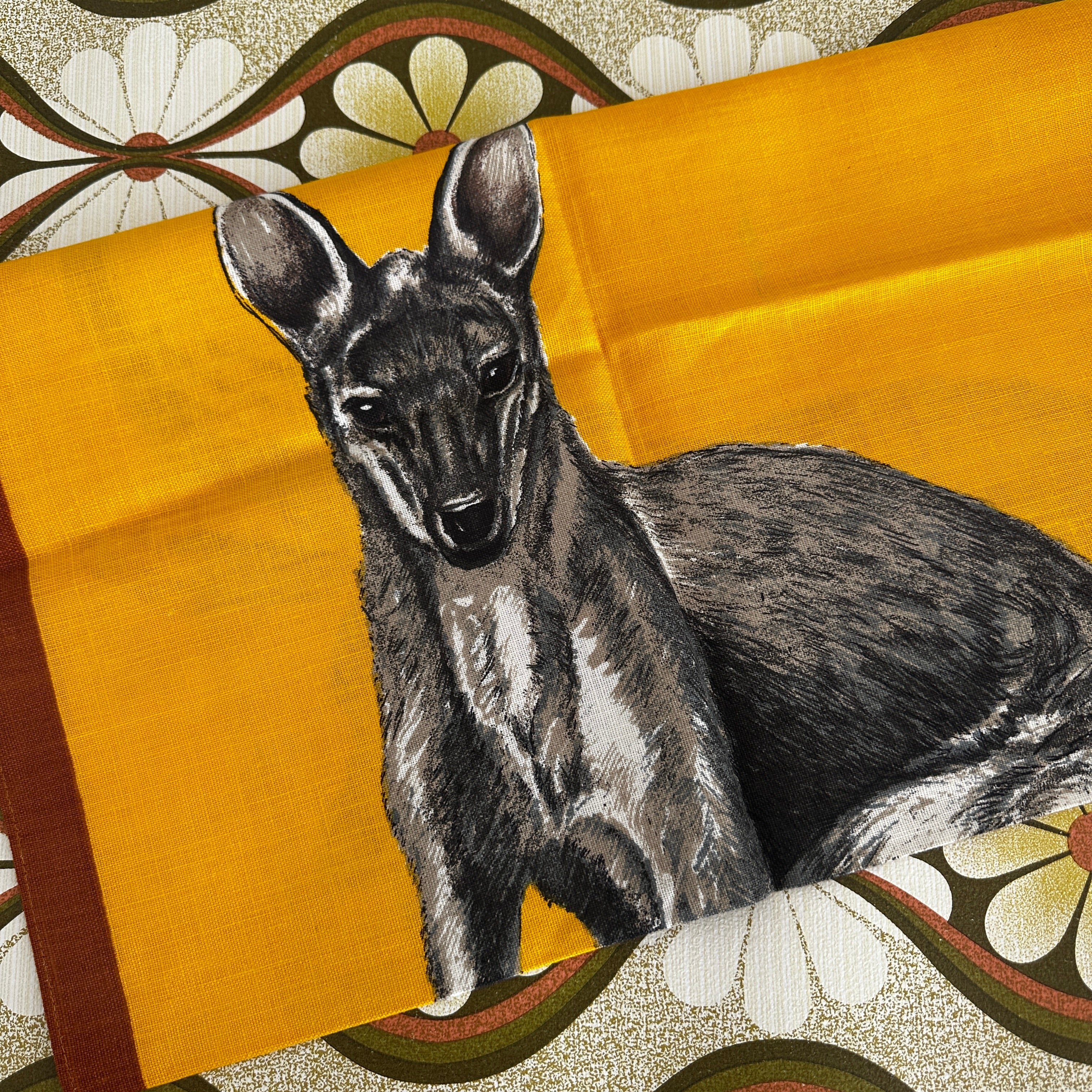 Irish Kangaroo Linen LAMONT Tea Towel