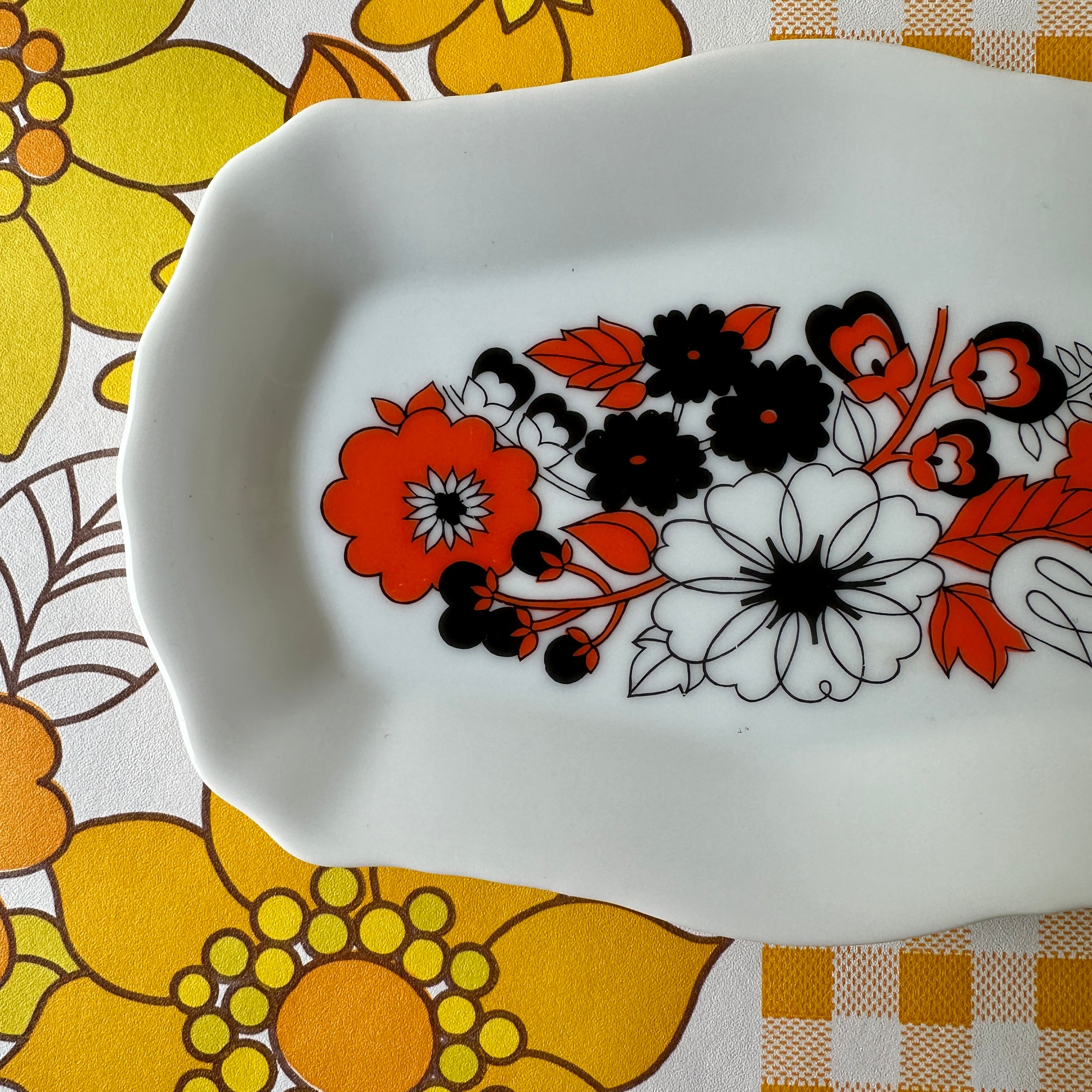 Retro WESTMINSTER Vintage Floral Pimpernel DISH