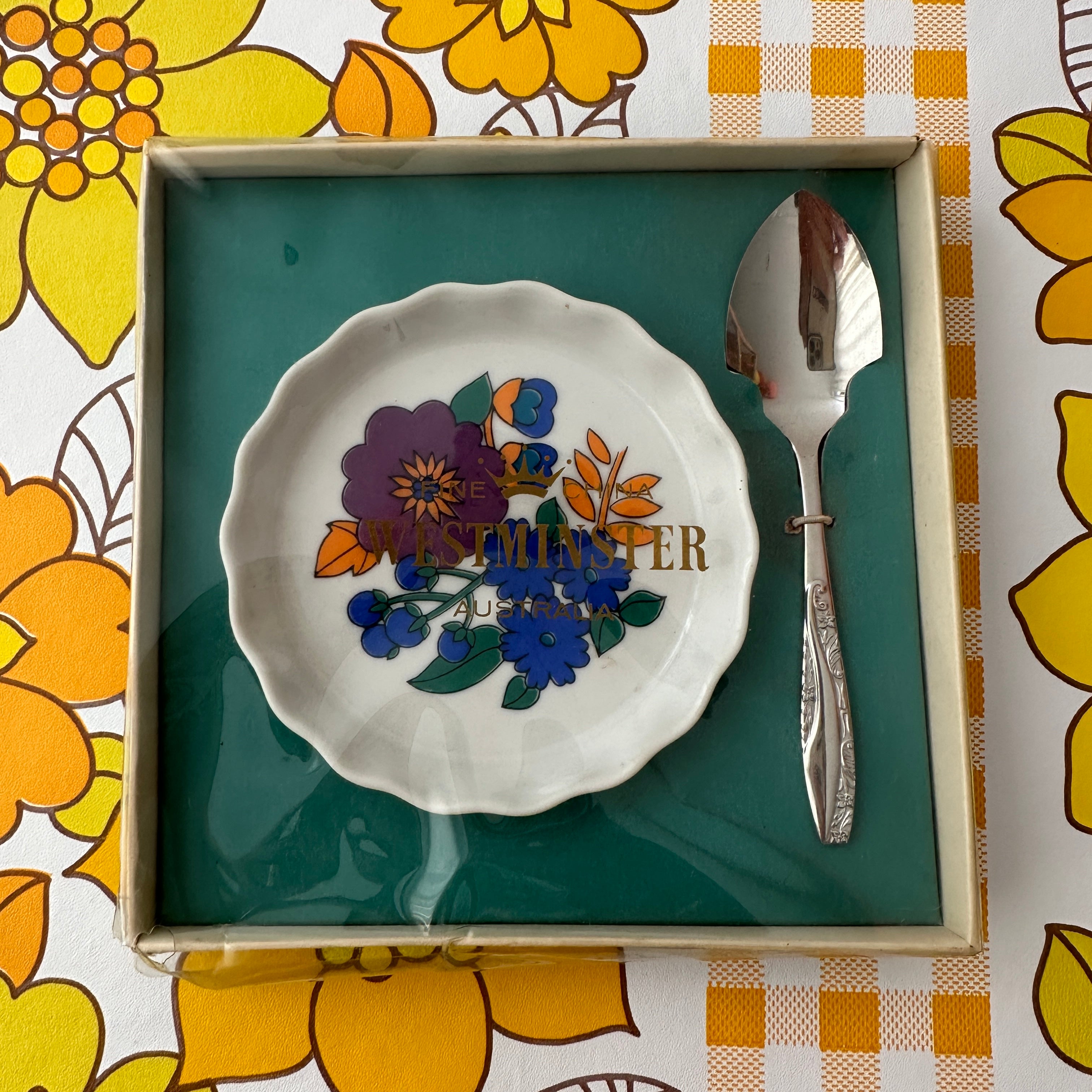 ADORABLE Westminster Dish Boxed RETRO