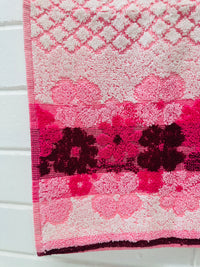 New Old Stock Hand Towel BEAUTIFUL Cotton PINK