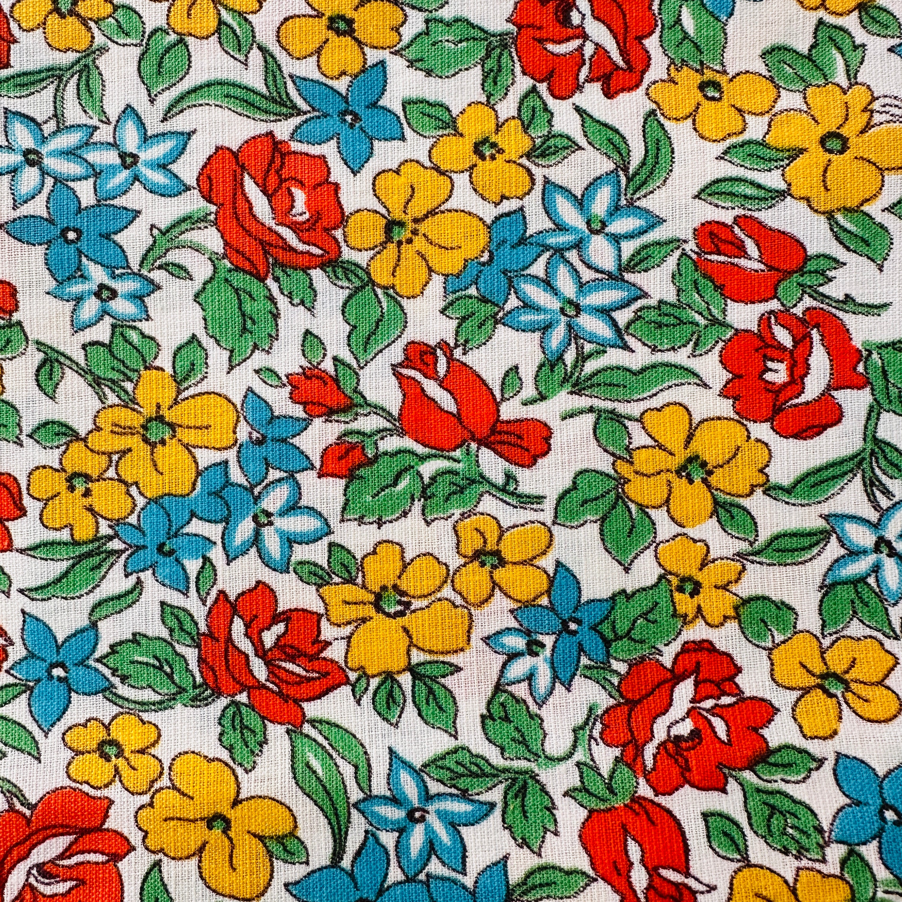 156cms FABULOUS Vintage Floral Fabric Cotton