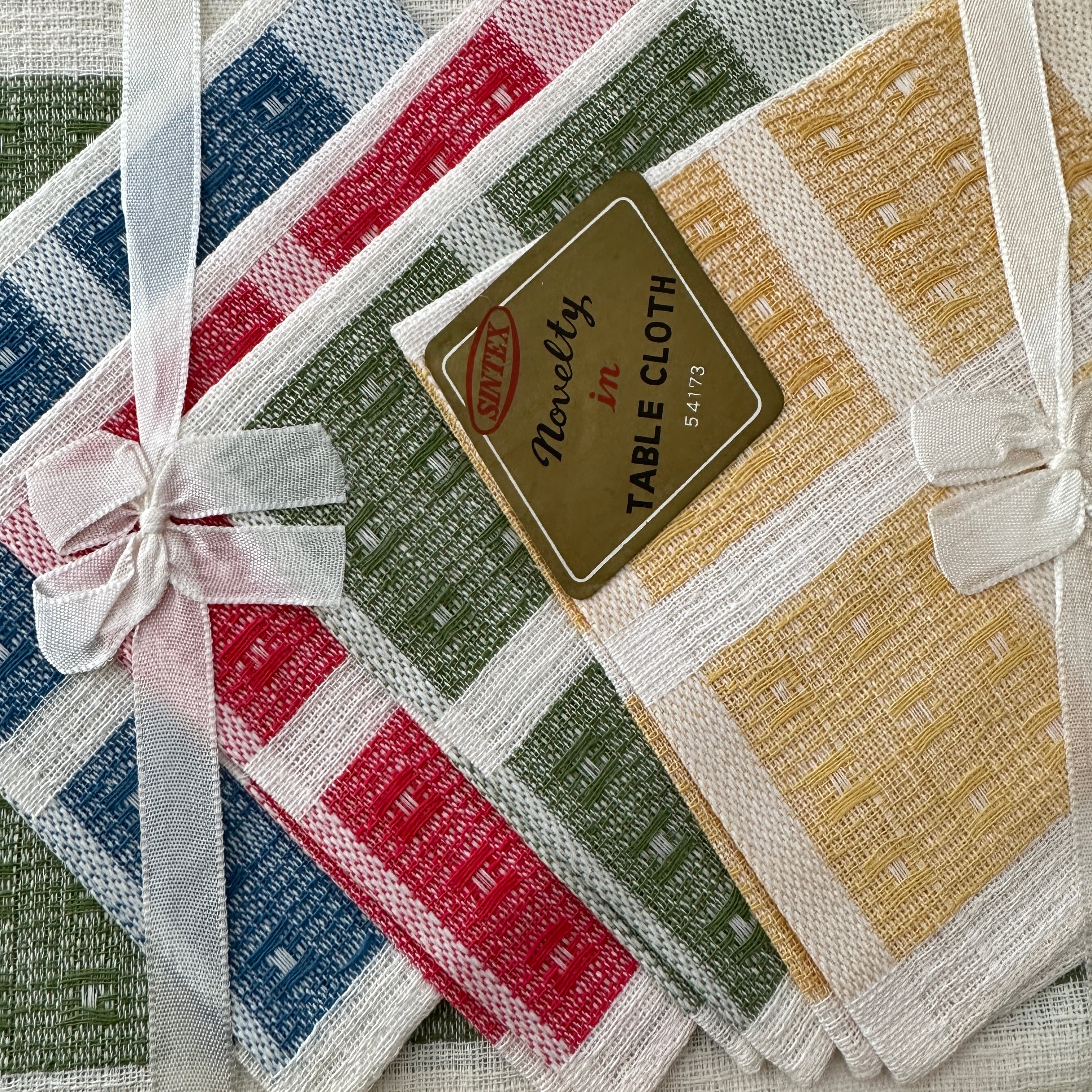 BOXED Set Table Cloth & Napkins VINTAGE