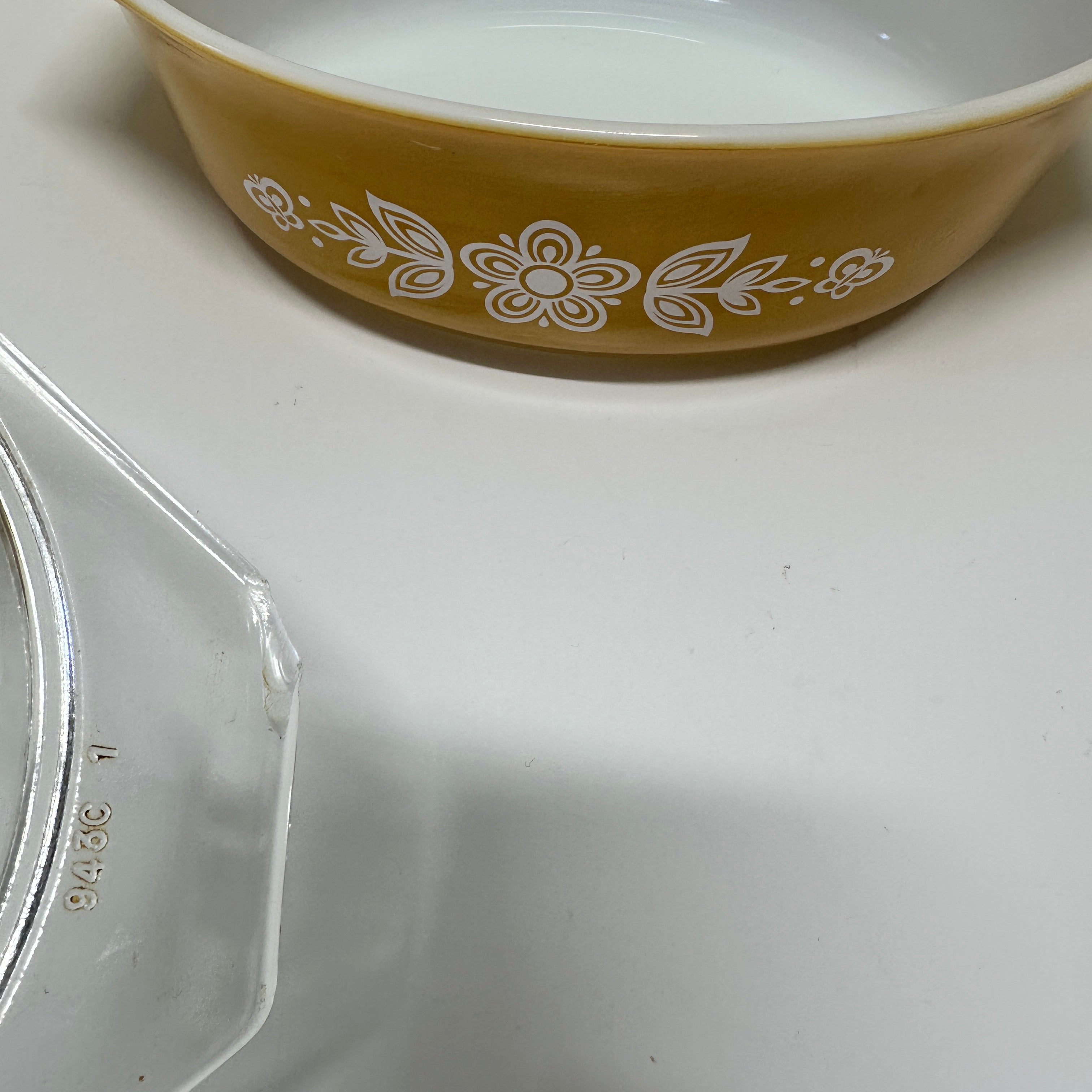 Butterfly Gold PYREX Casserole Dish