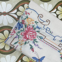 Lovely Embroidered Vintage Tablecloth