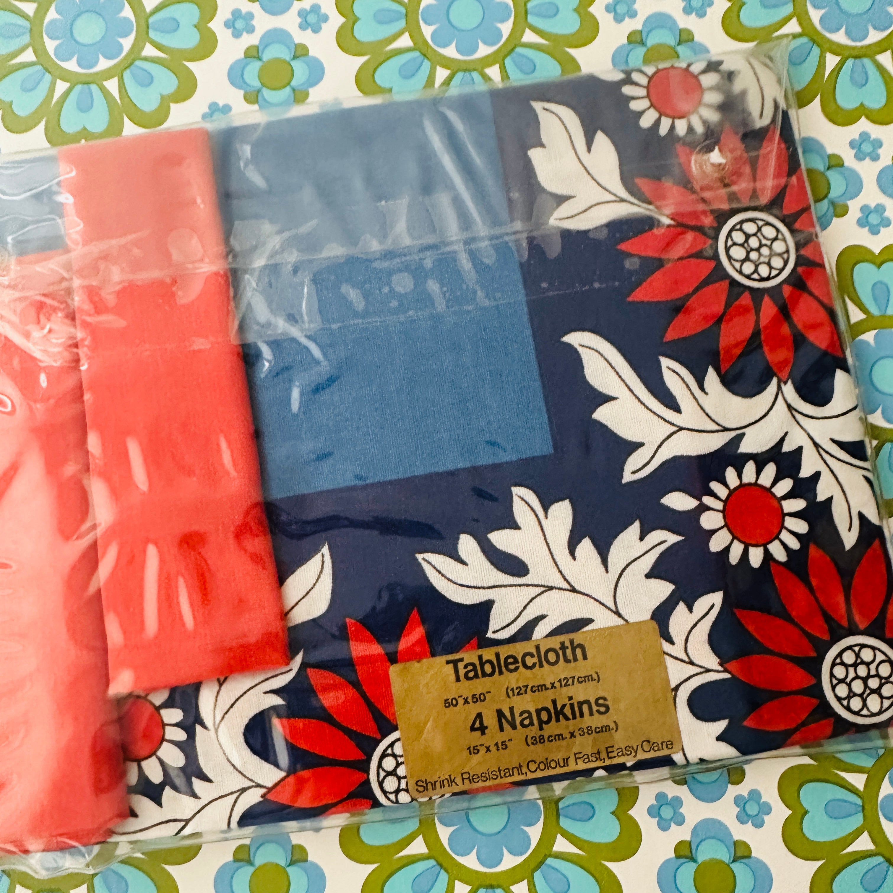 DUNMOY Table Cloth NOS Bright & FUN