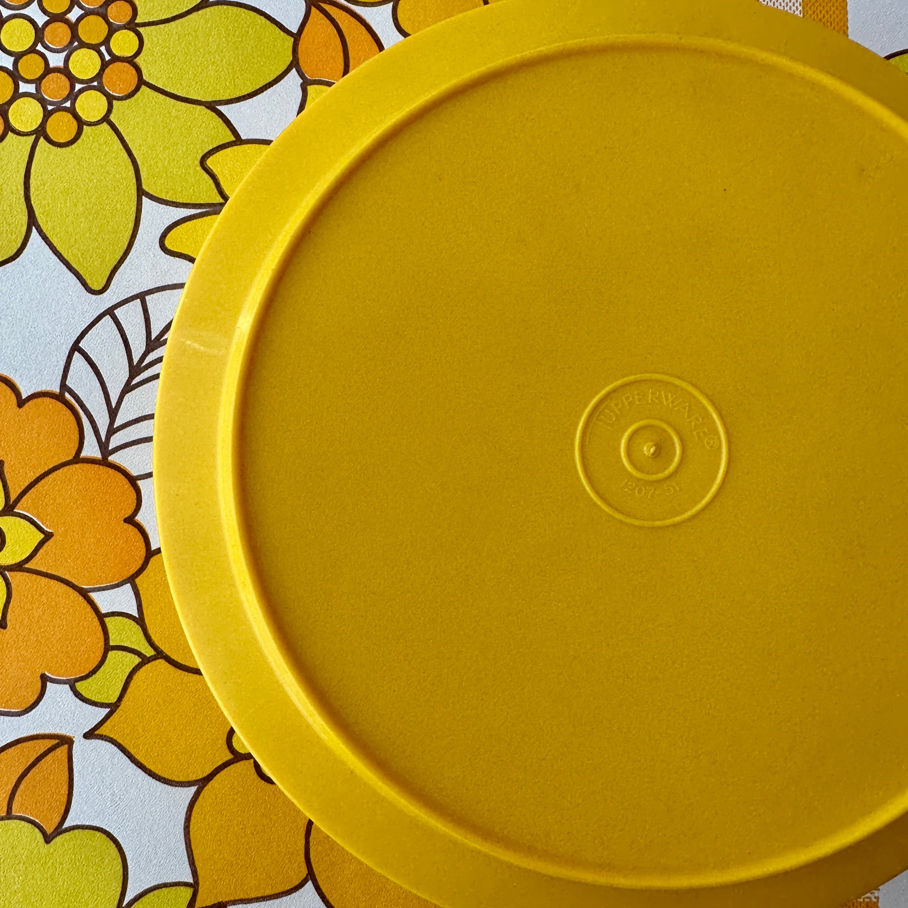 Bright Retro Yellow TUPPERWARE Container 70's – Pink Peacock