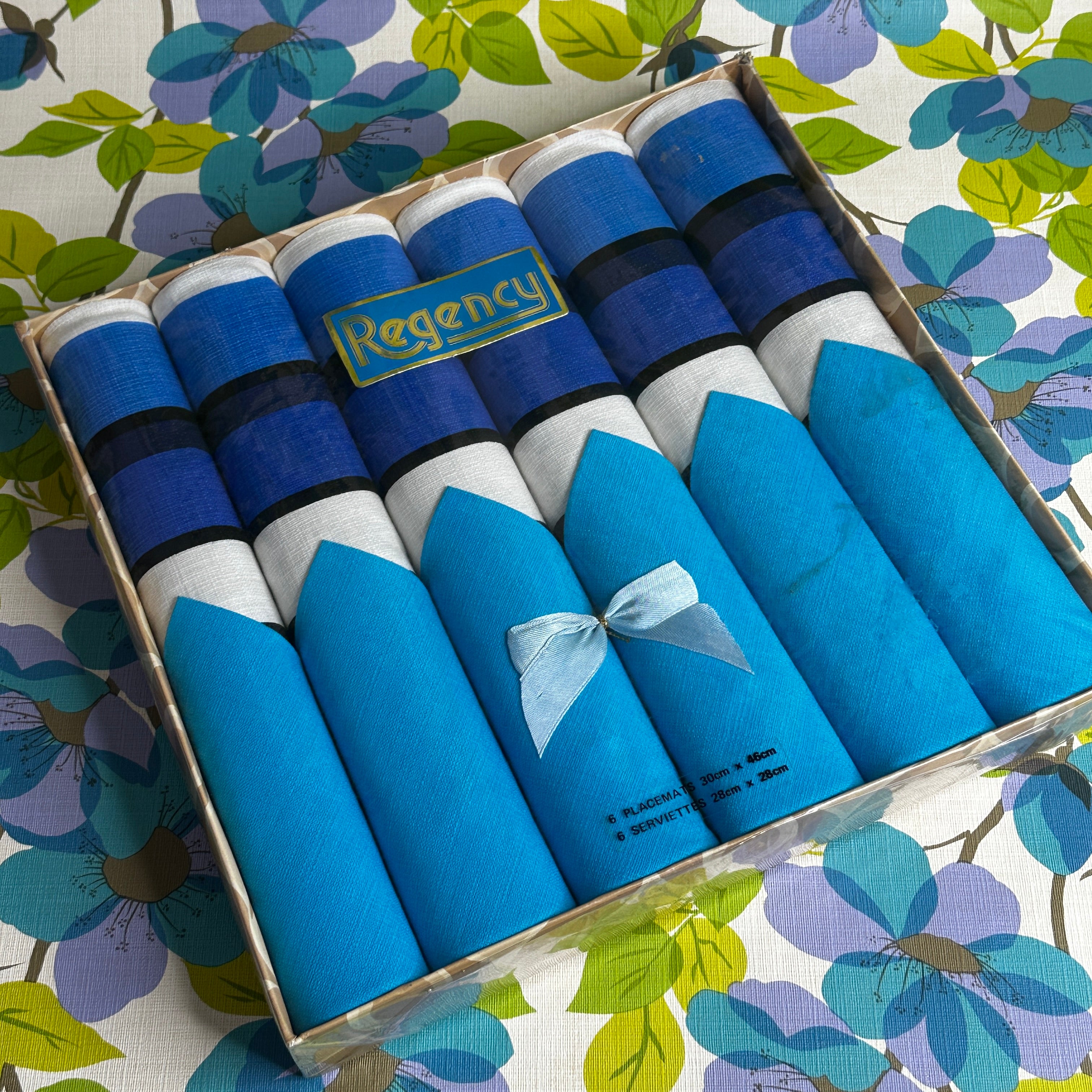 Vintage REGENCY Napkins & Placemats