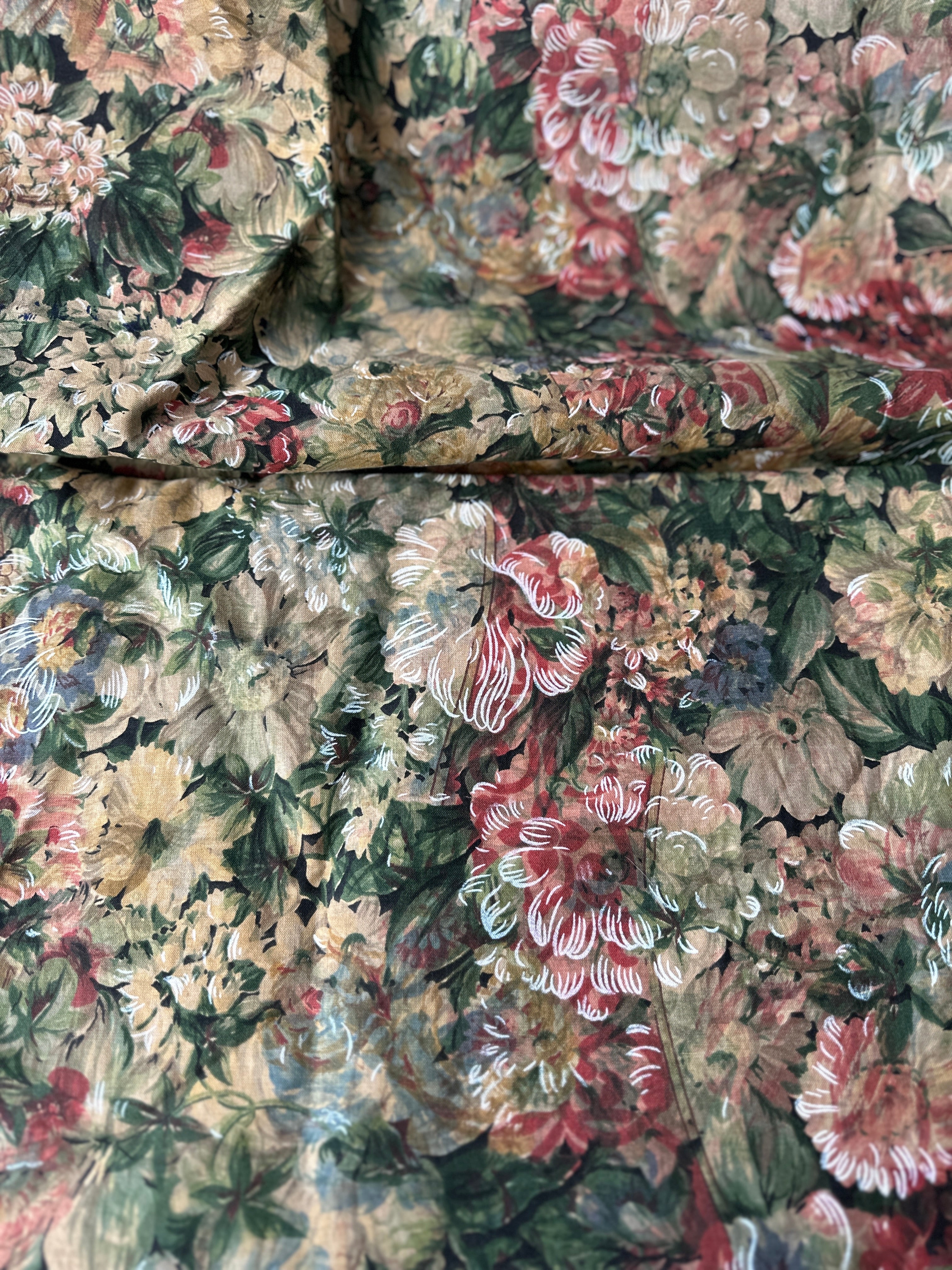 470cms Scotchgard Vintage FERNLEGH Old Roses Floral FABRIC