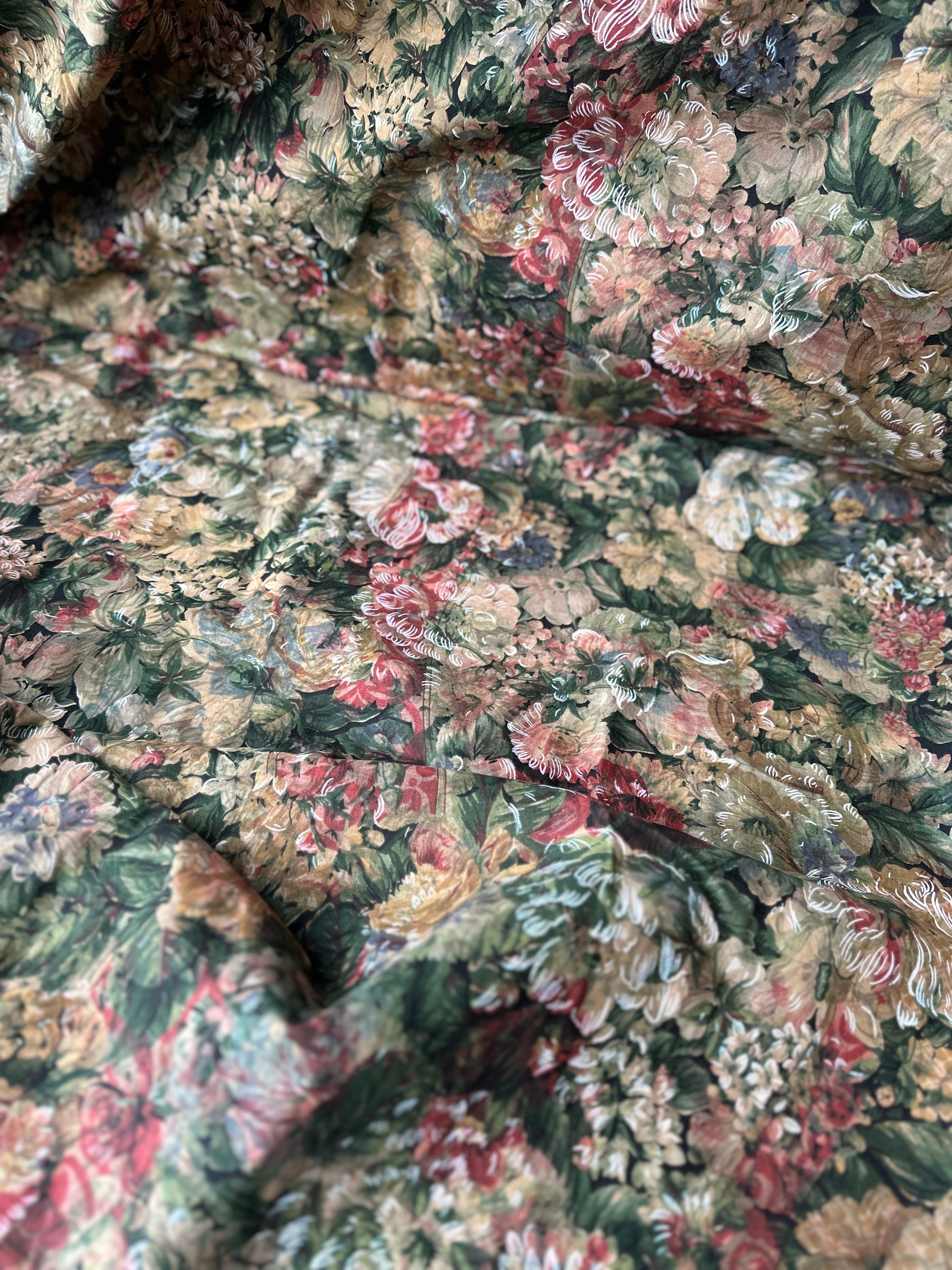 470cms Scotchgard Vintage FERNLEGH Old Roses Floral FABRIC