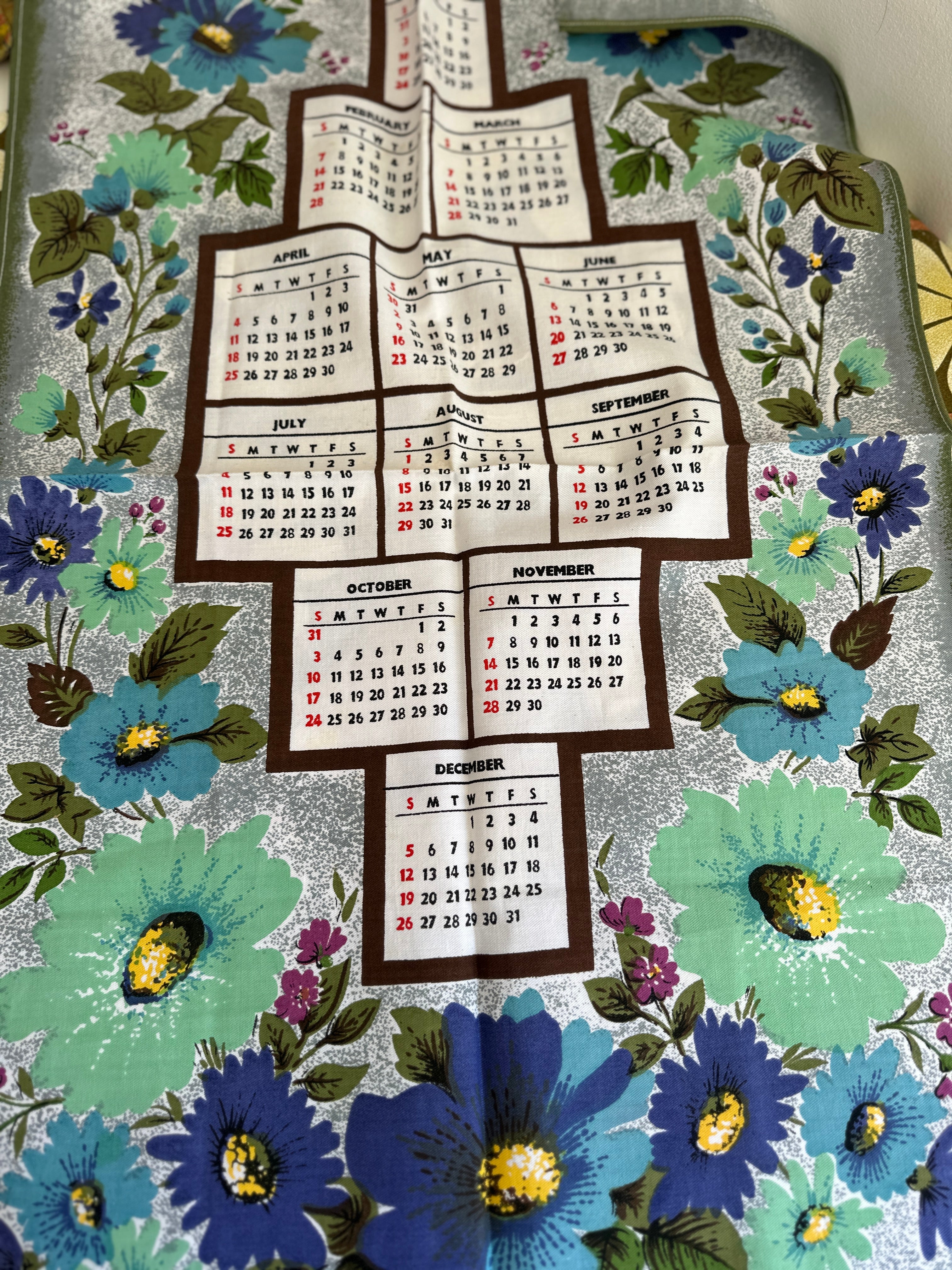 Crisp Vintage 1971 Tea Towel Vintage