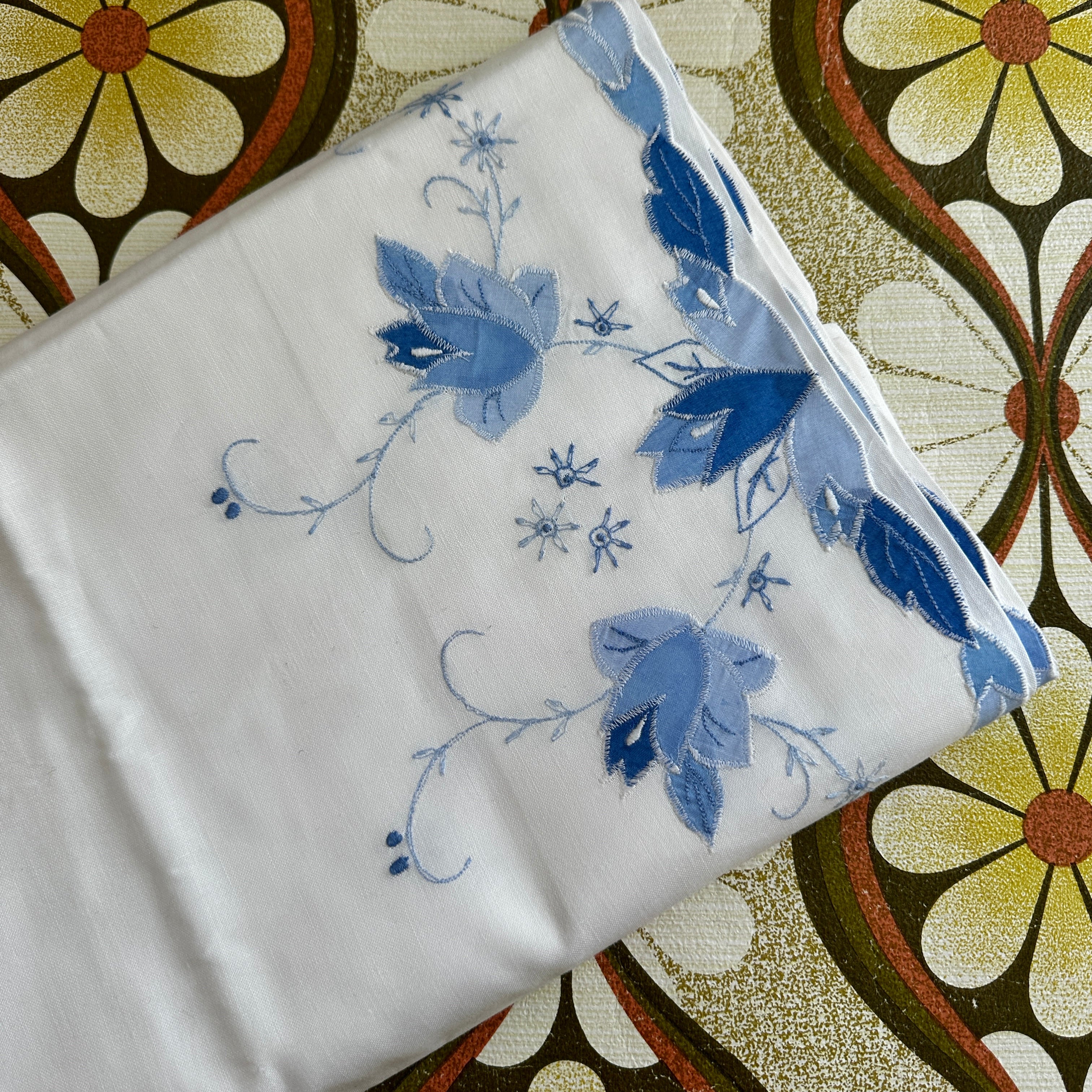 UNUSED Vintage Crisp Pillow Cases