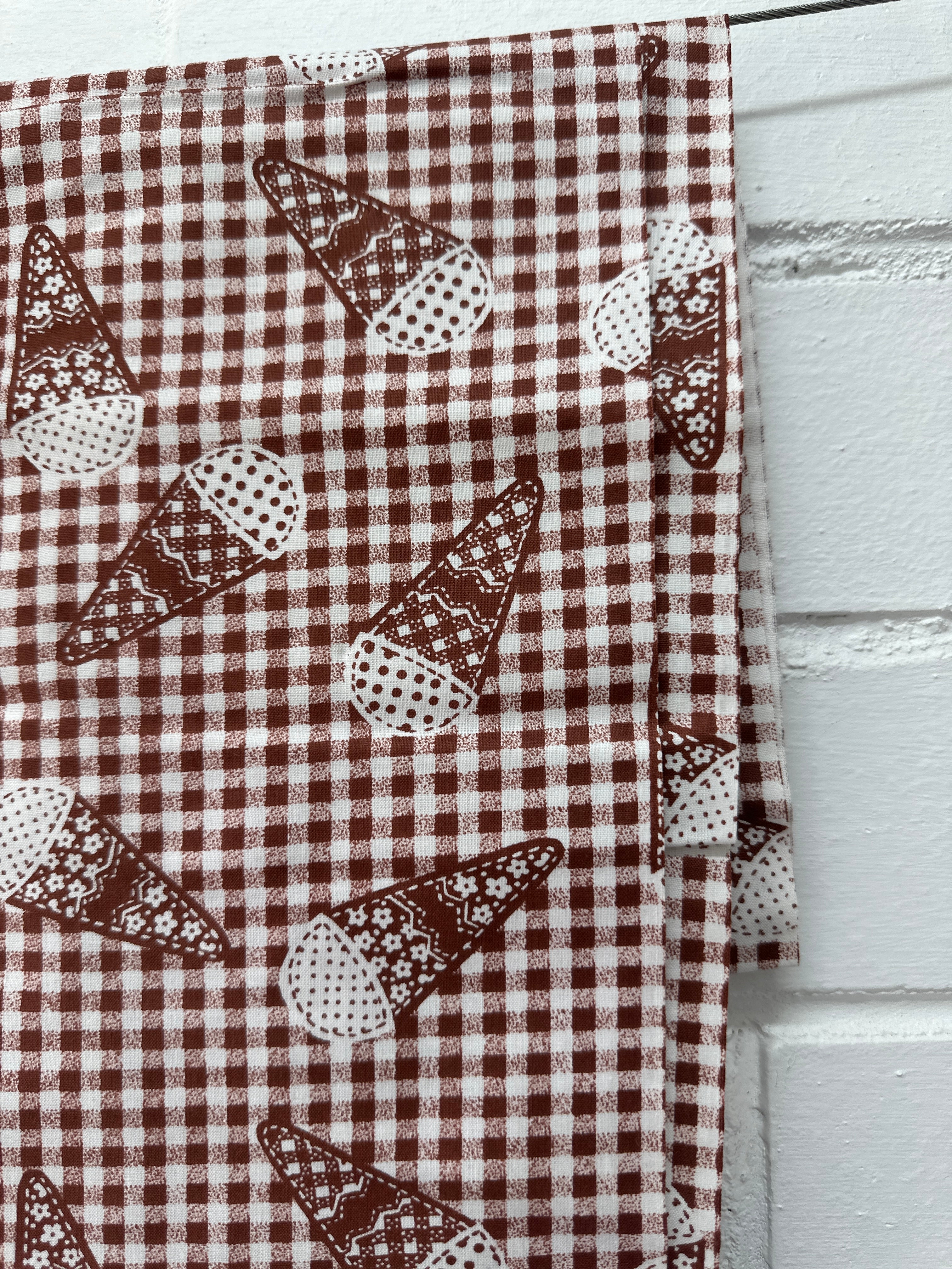 240cms Vintage ICE CREAM Cones Cotton Fabric