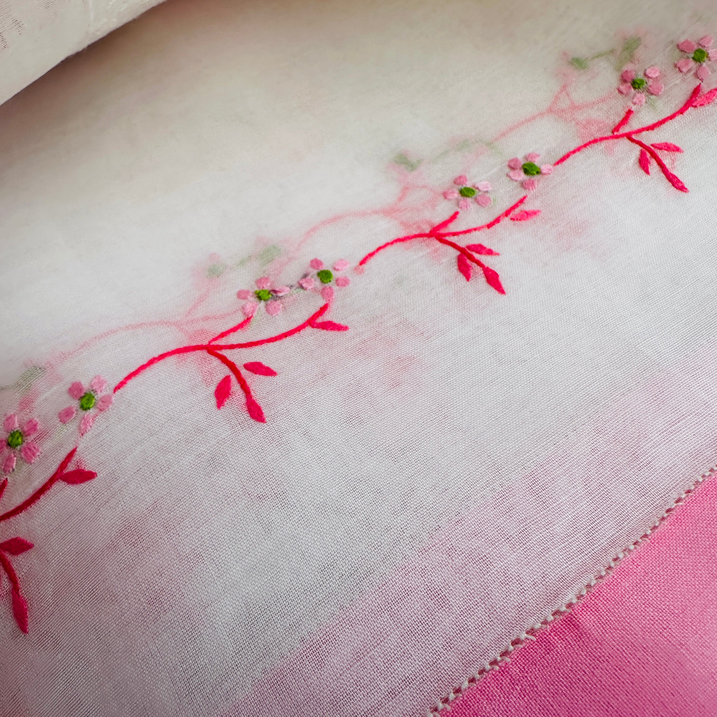 UNUSED Vintage Applique Detailed Voile Tablecloth