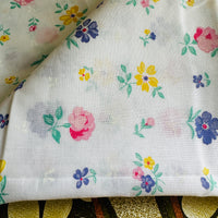UNUSED Sheet Fabric Pretty Floral
