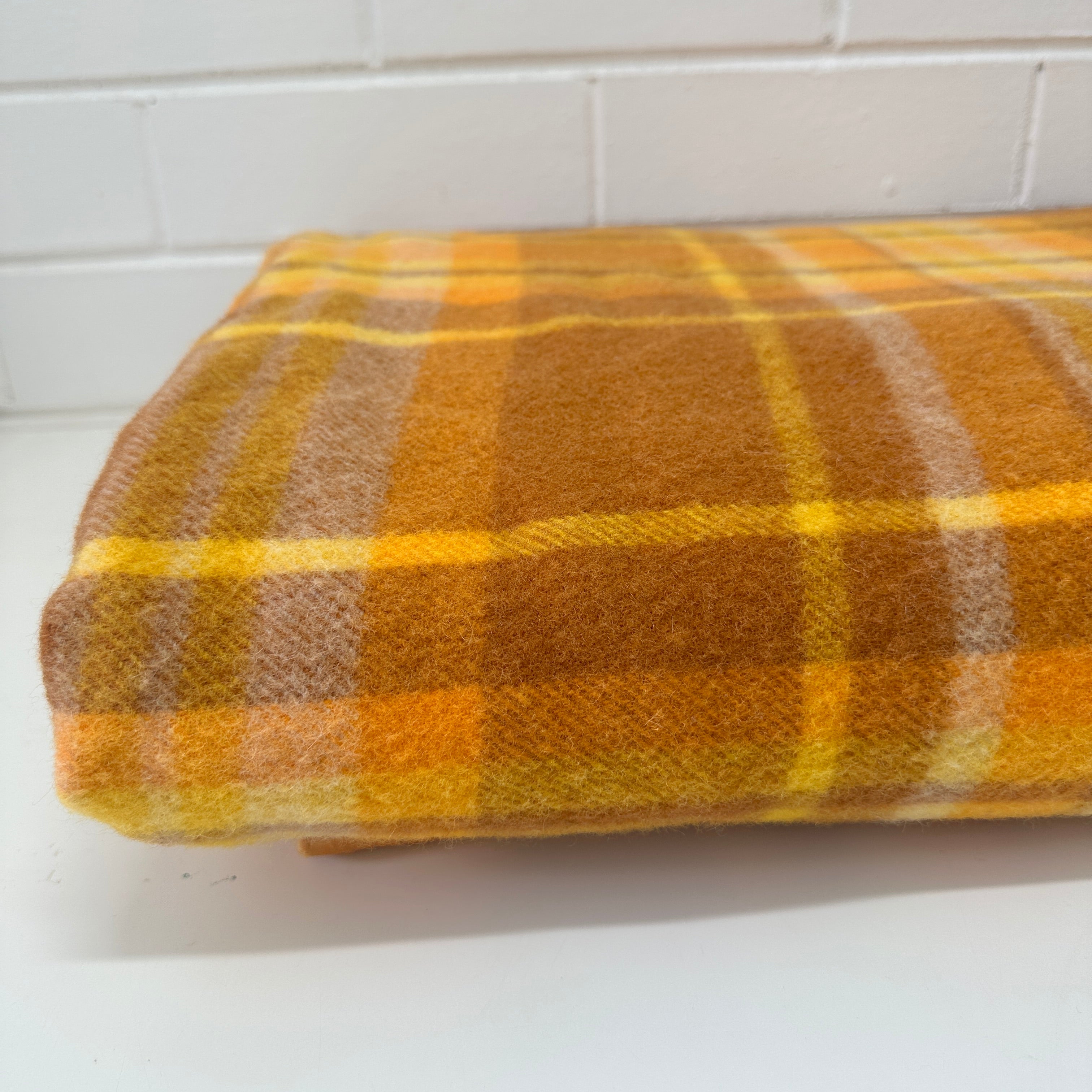 Excellent Condition Brown & Orange WOOL Blanket VINTAGE