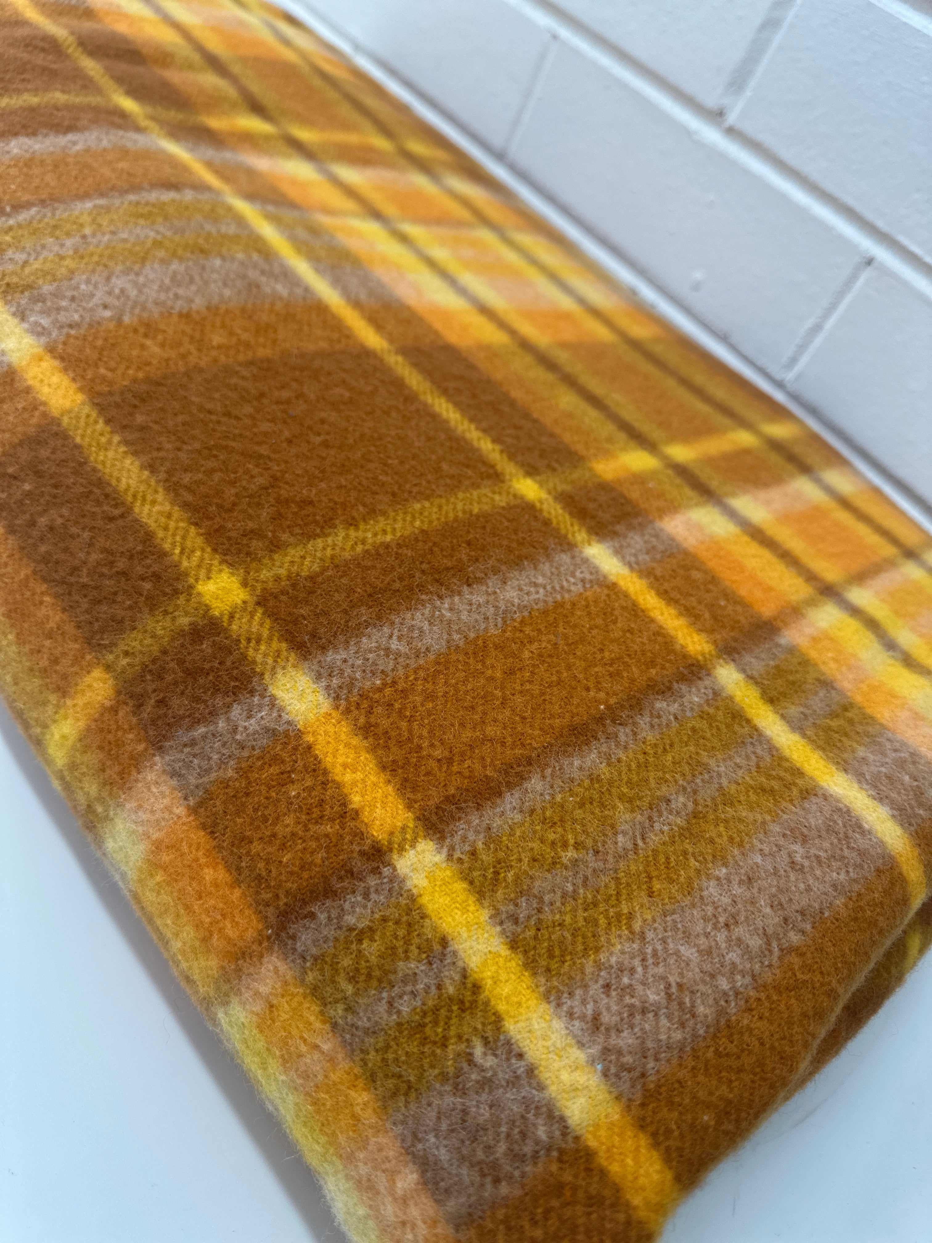 Excellent Condition Brown & Orange WOOL Blanket VINTAGE