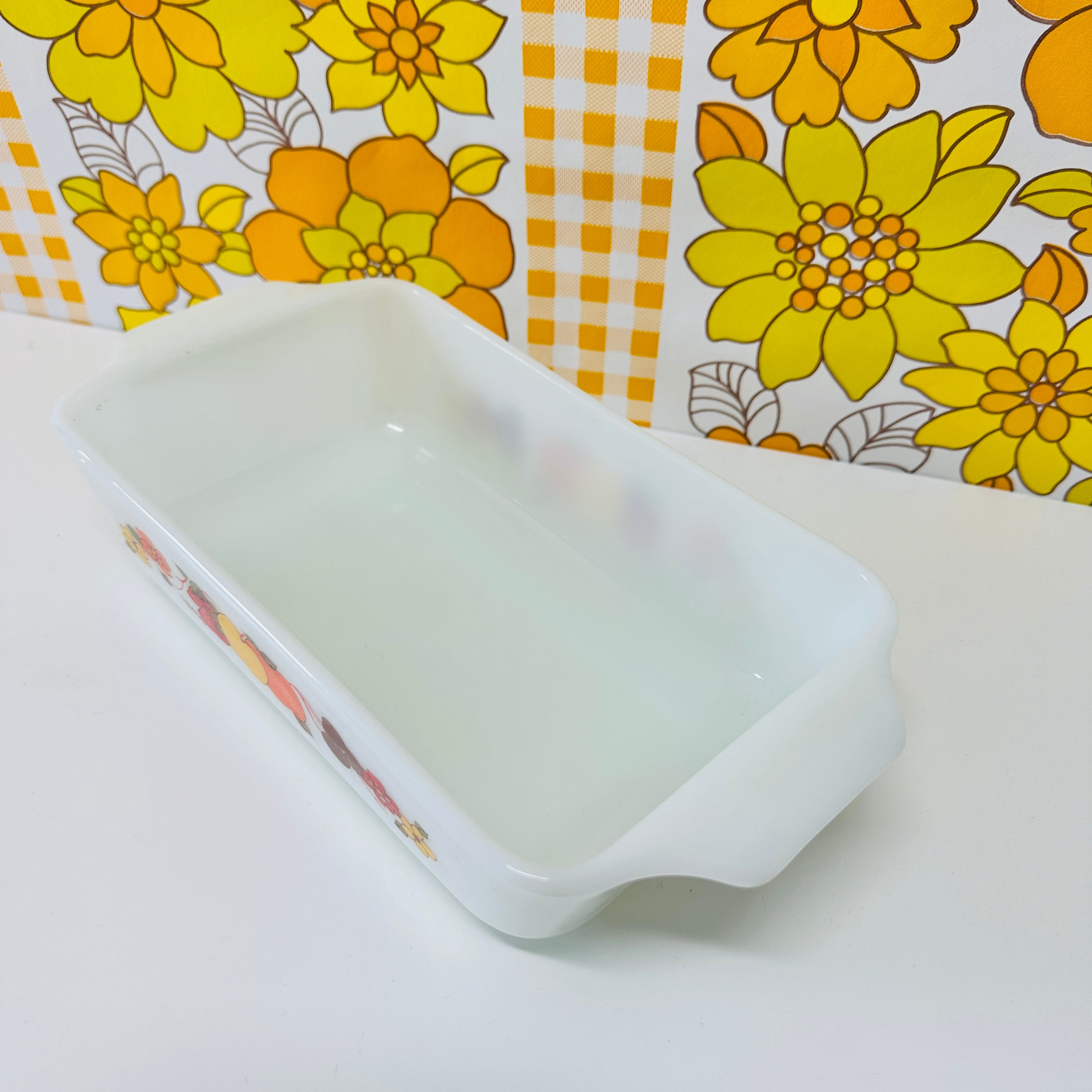 Anchor Hocking HILDI FRUIT  Baking Casserole Loaf Dish Milk Glass