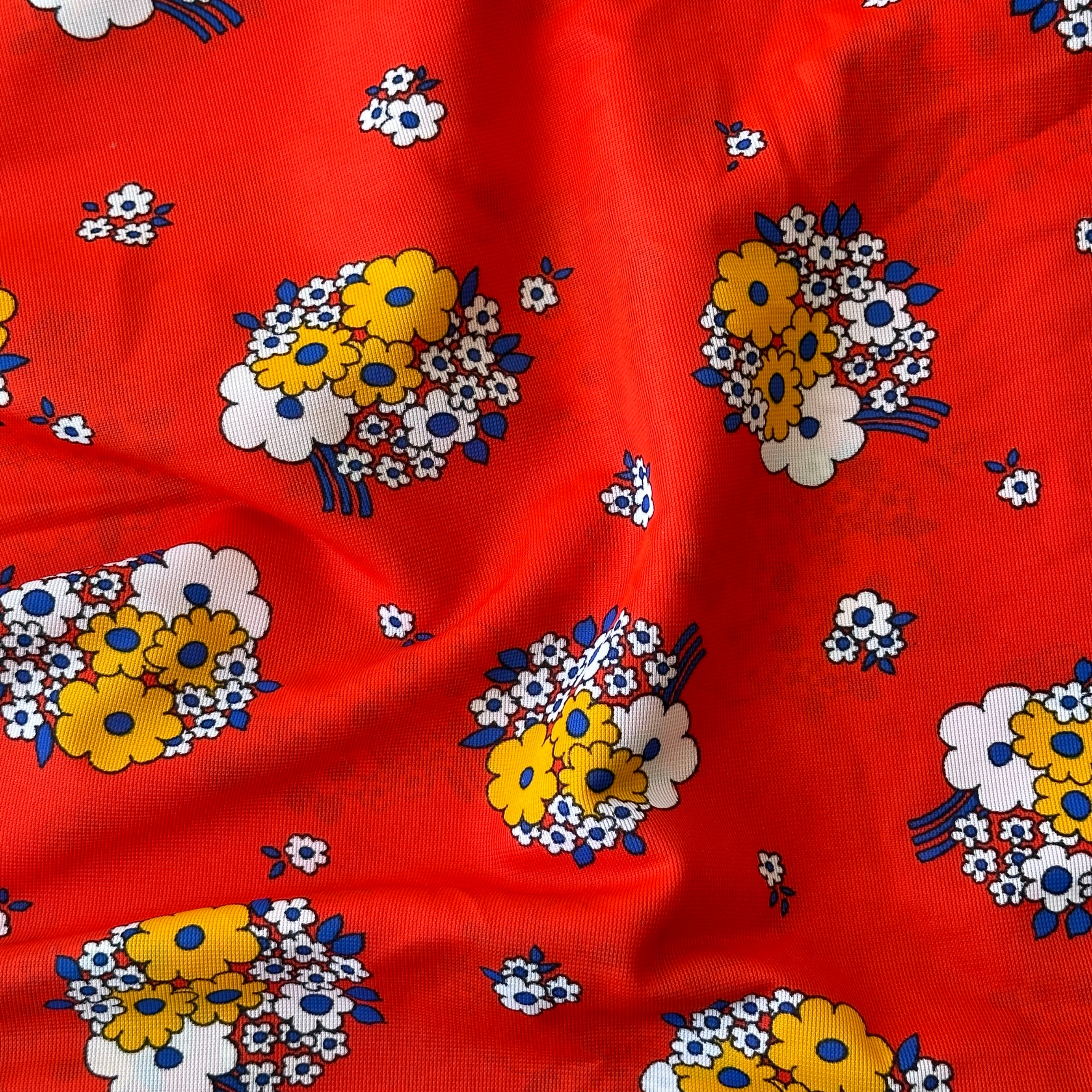 200cms 70s Red Vintage NYLON Floral