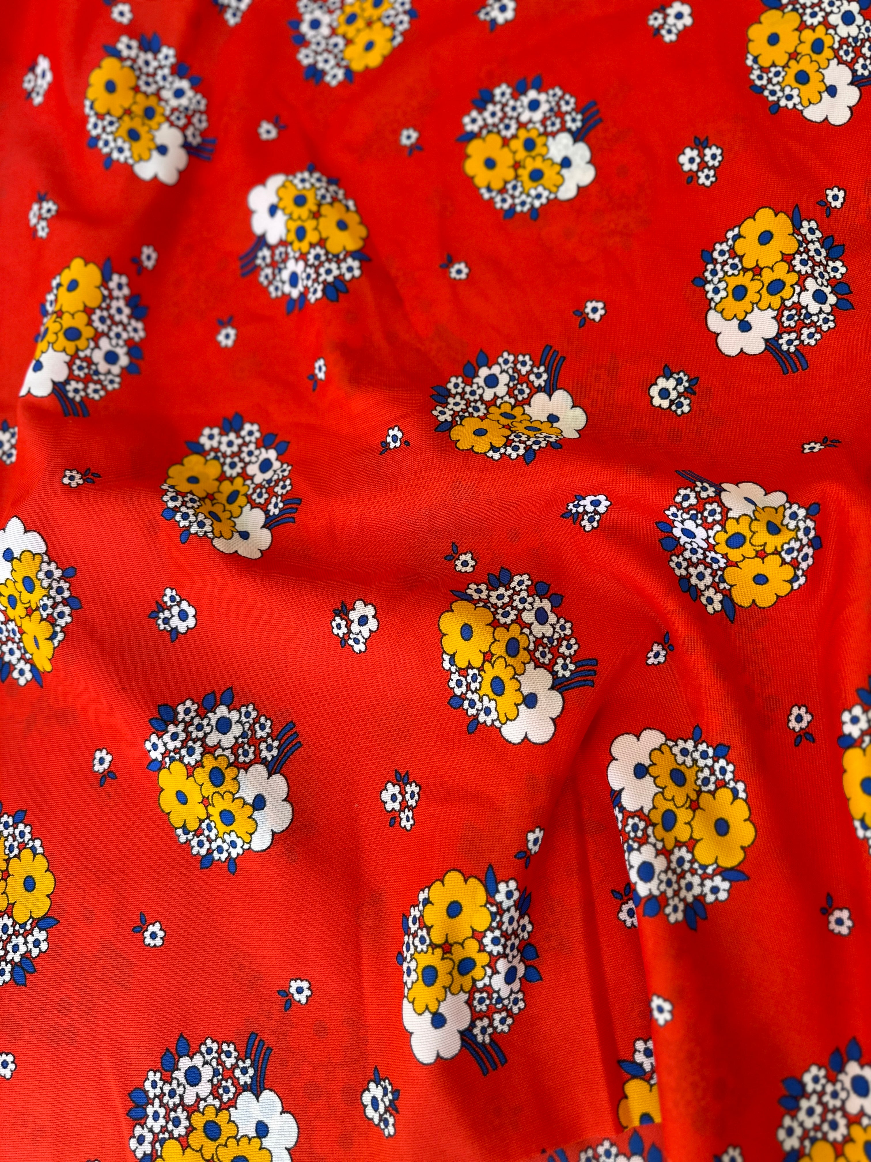 200cms 70s Red Vintage NYLON Floral
