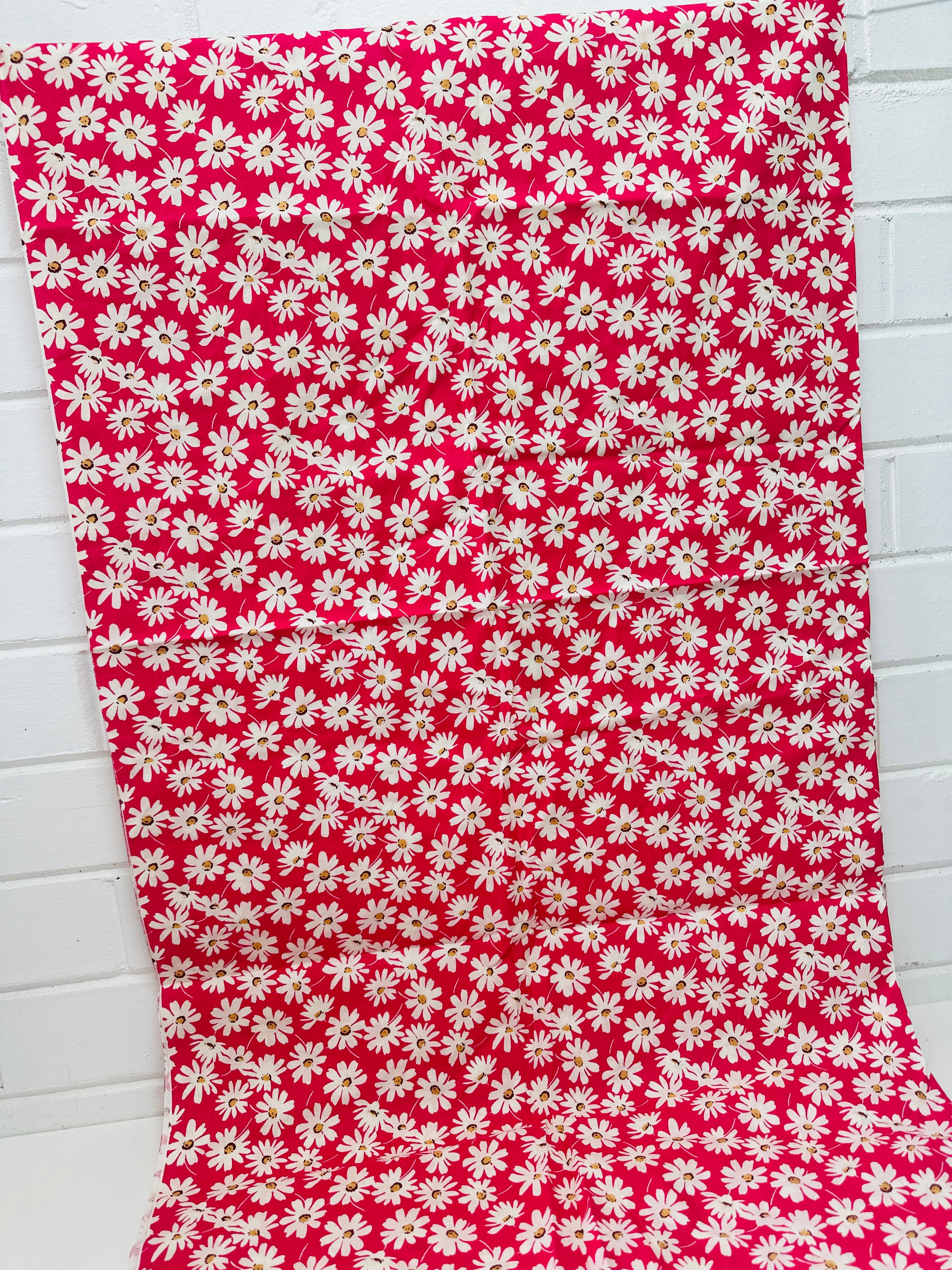 110cms Modern Cute Pink Daisy Fabric