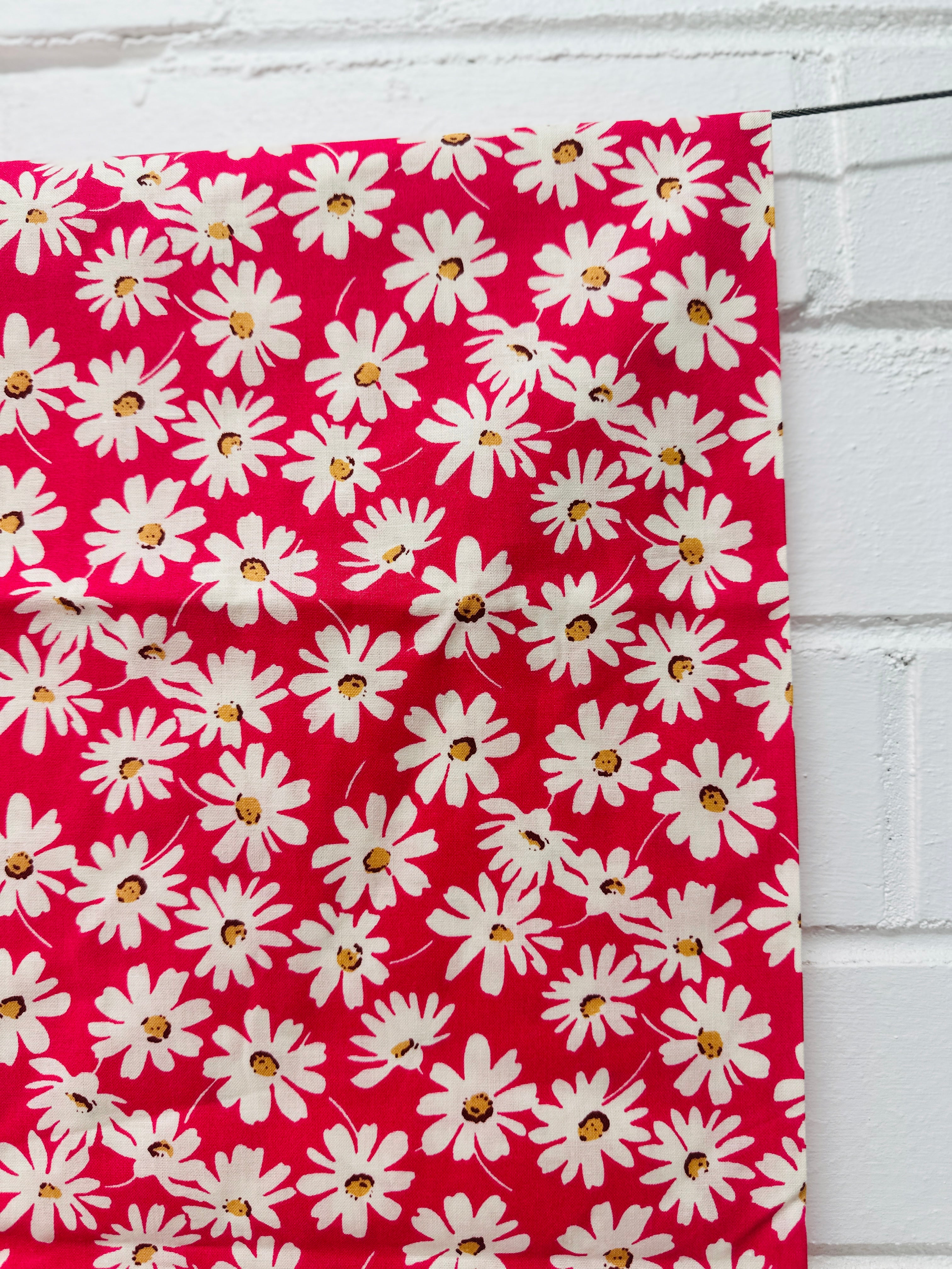 110cms Modern Cute Pink Daisy Fabric