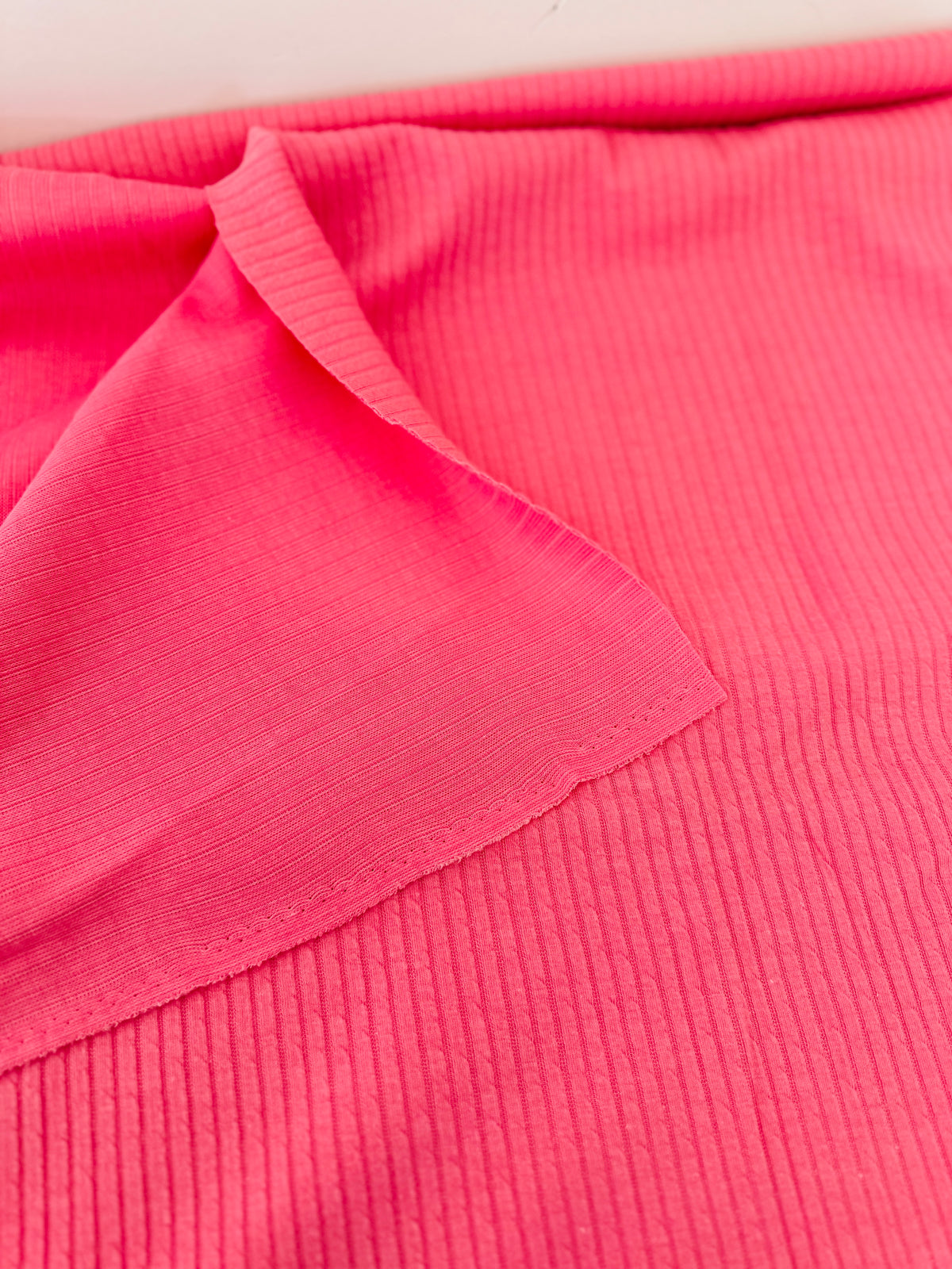 Pink Ribbed Color 160cms Ribbed Vintage Bright Pink Fabric – Pink Peacock