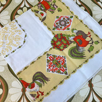 Retro Vintage Crisp Bright Tablecloth