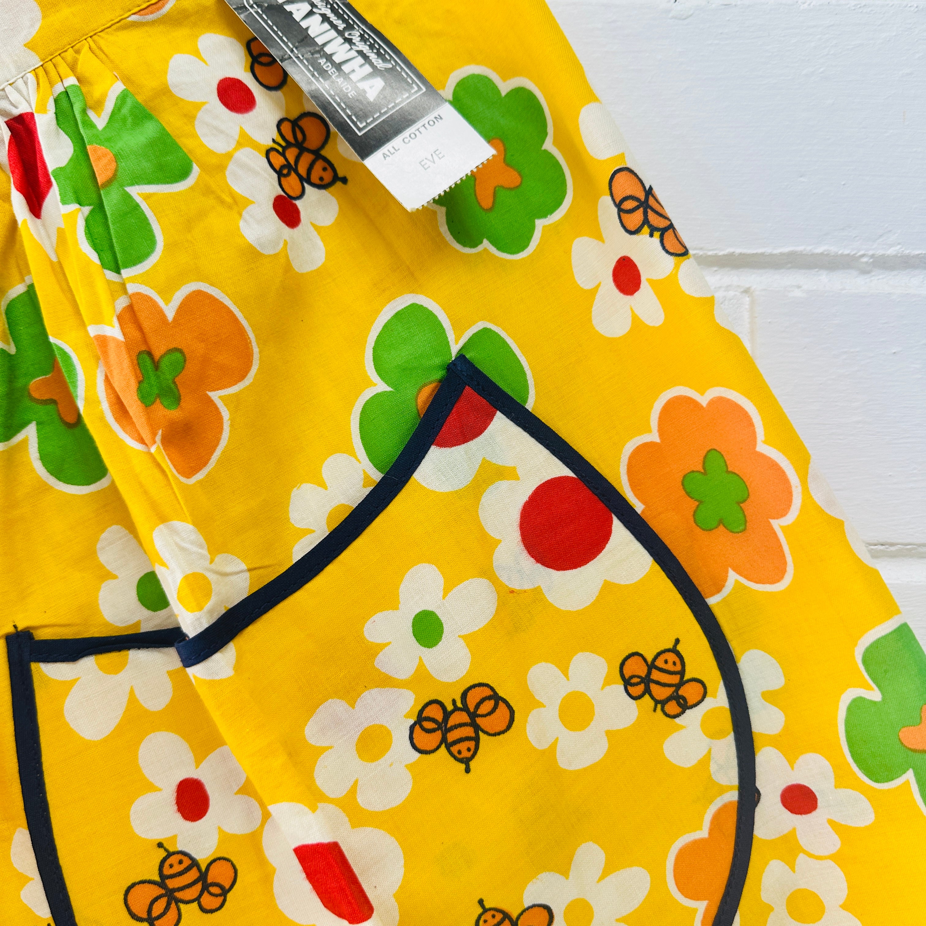 Vintage Apron With TAGS Cotton Flower Power