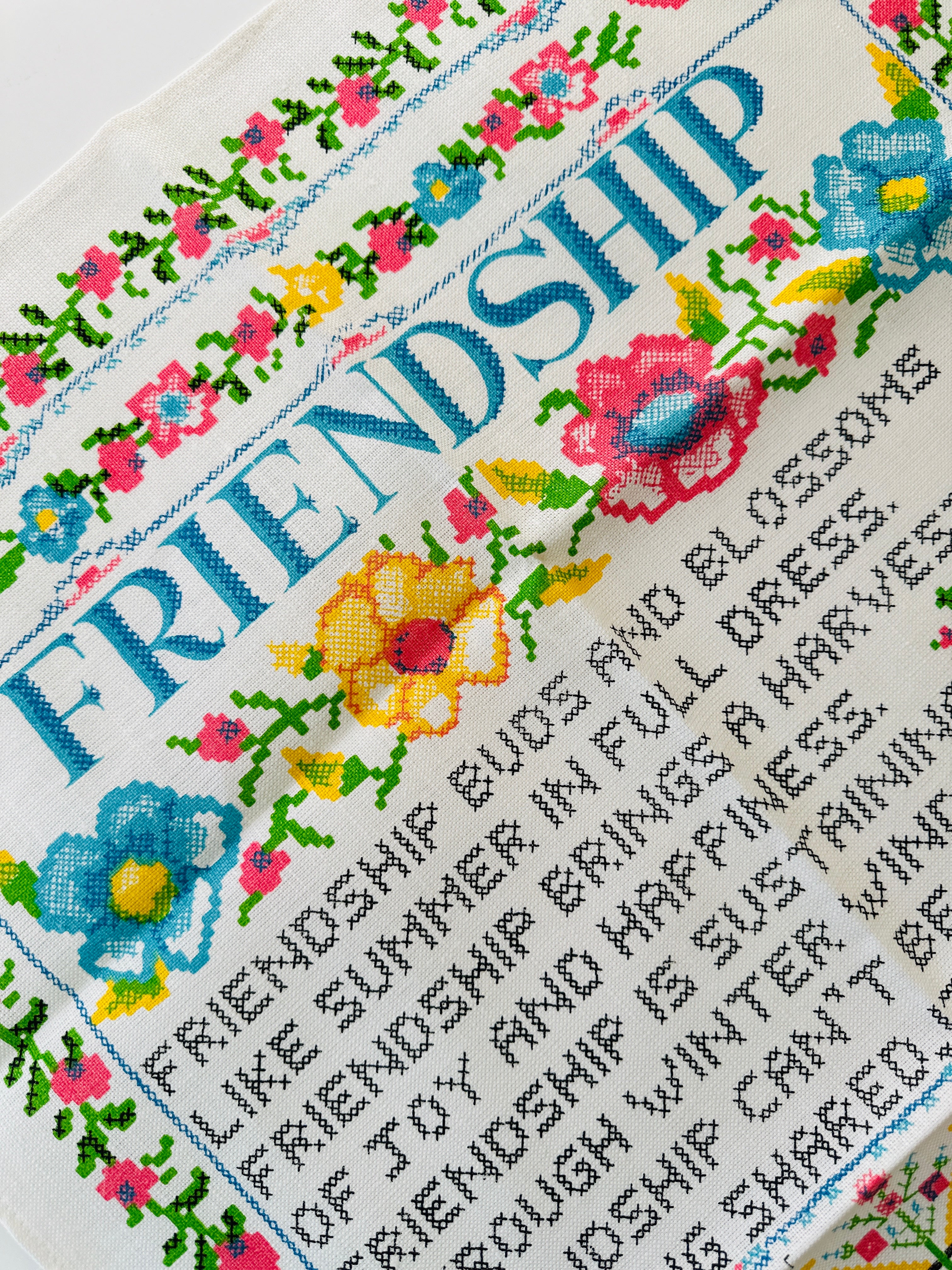 CRISP Unused Vintage Tea Towel FRIENDSHIP