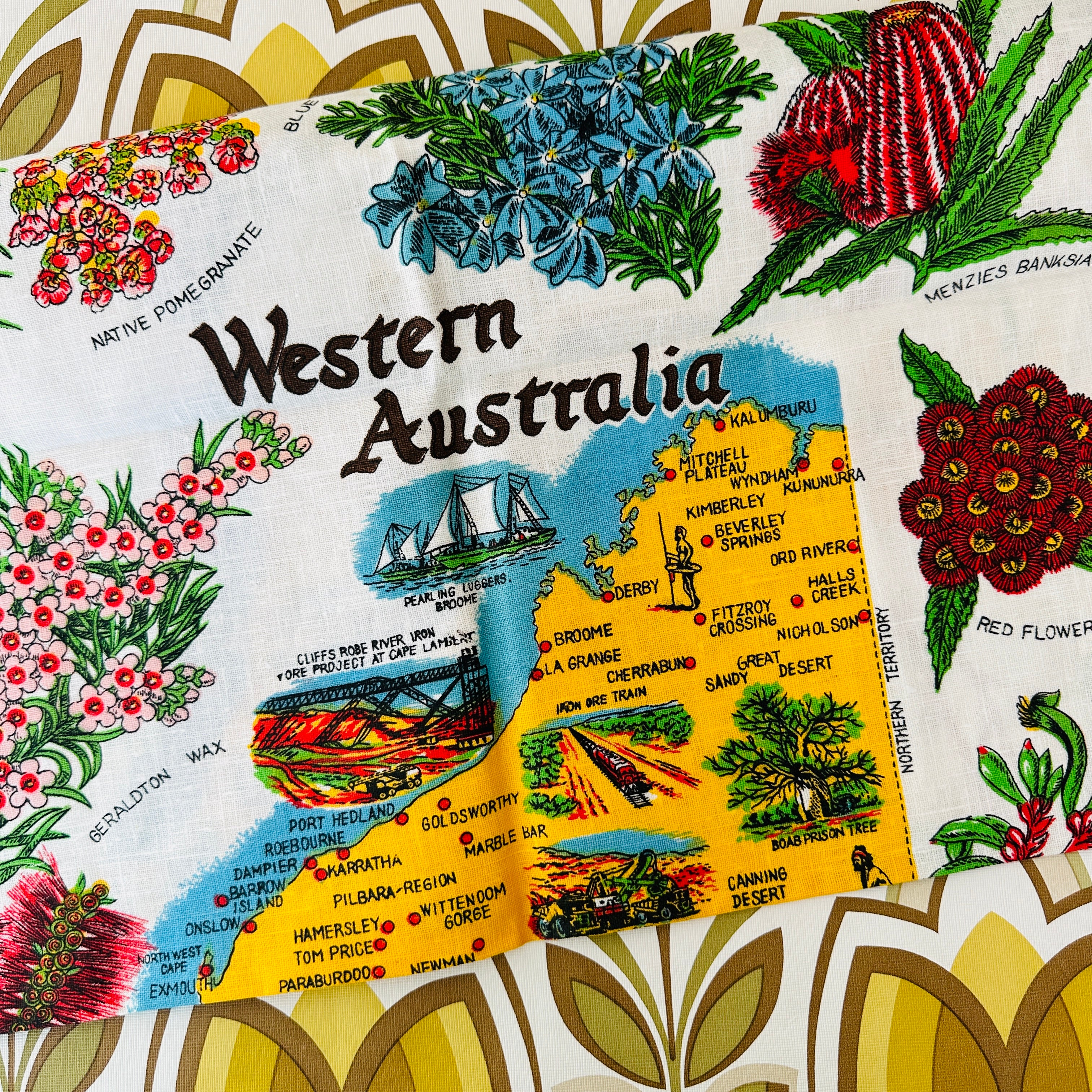 CRISP Unused Vintage Tea Towel WA