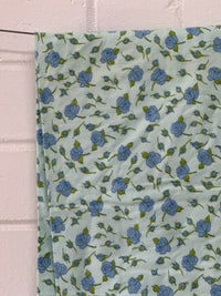 275cms Blue Crisp Vintage Flannelette Fabric ROSES