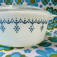 Snowflake Blue Garland Casserole Dish PYREX (USA)