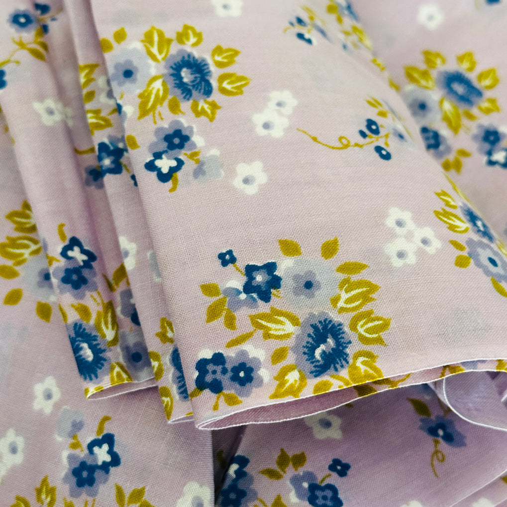 400cm Pretty Purple Vintage Cotton Floral Fabric