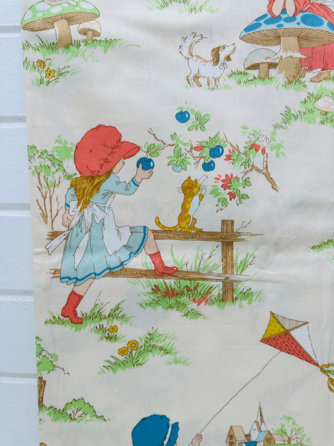 200cms Cute Vintage Children's Fabric Little Girl