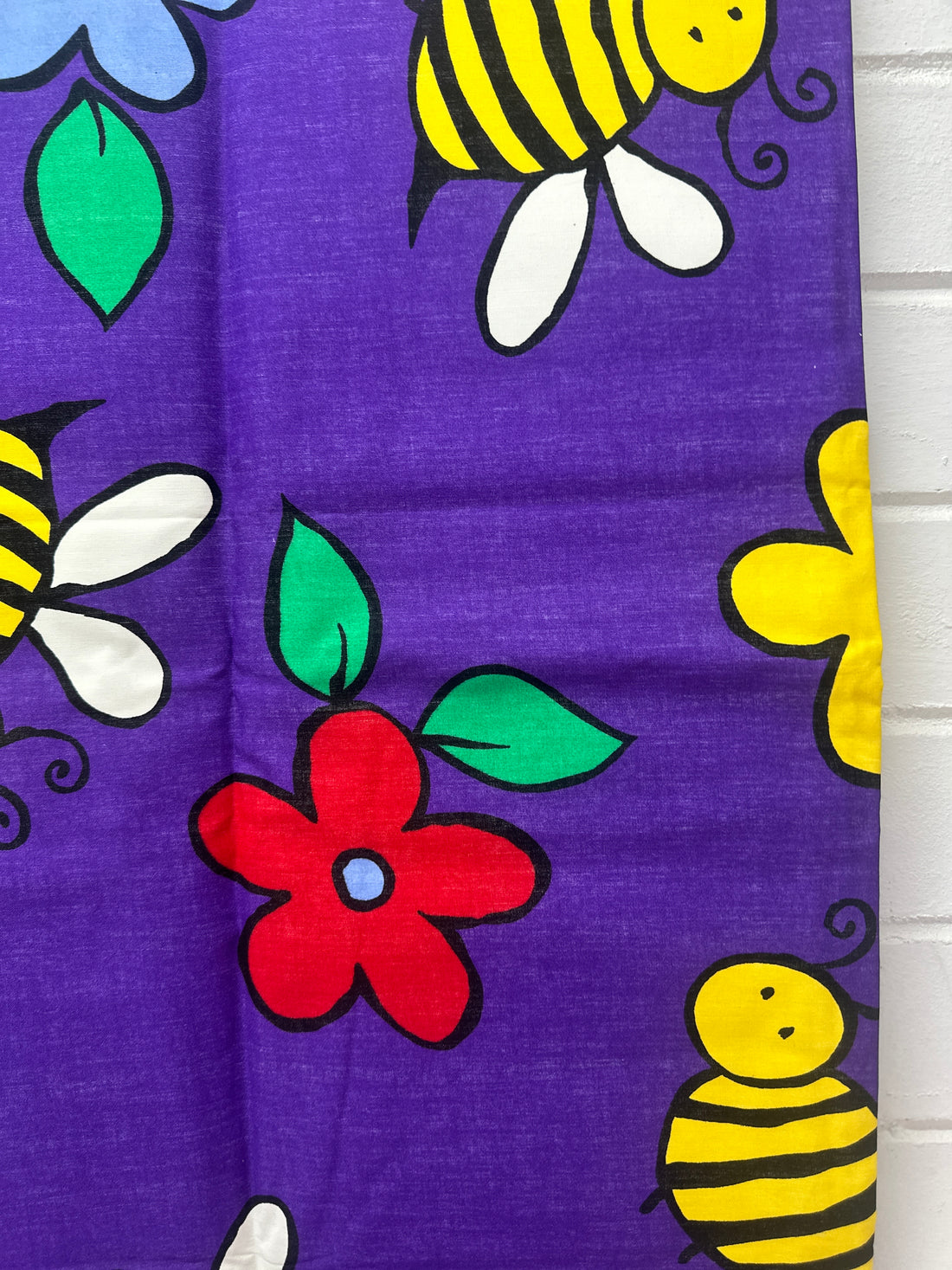 240cms Funky Bee & Flower Fabric