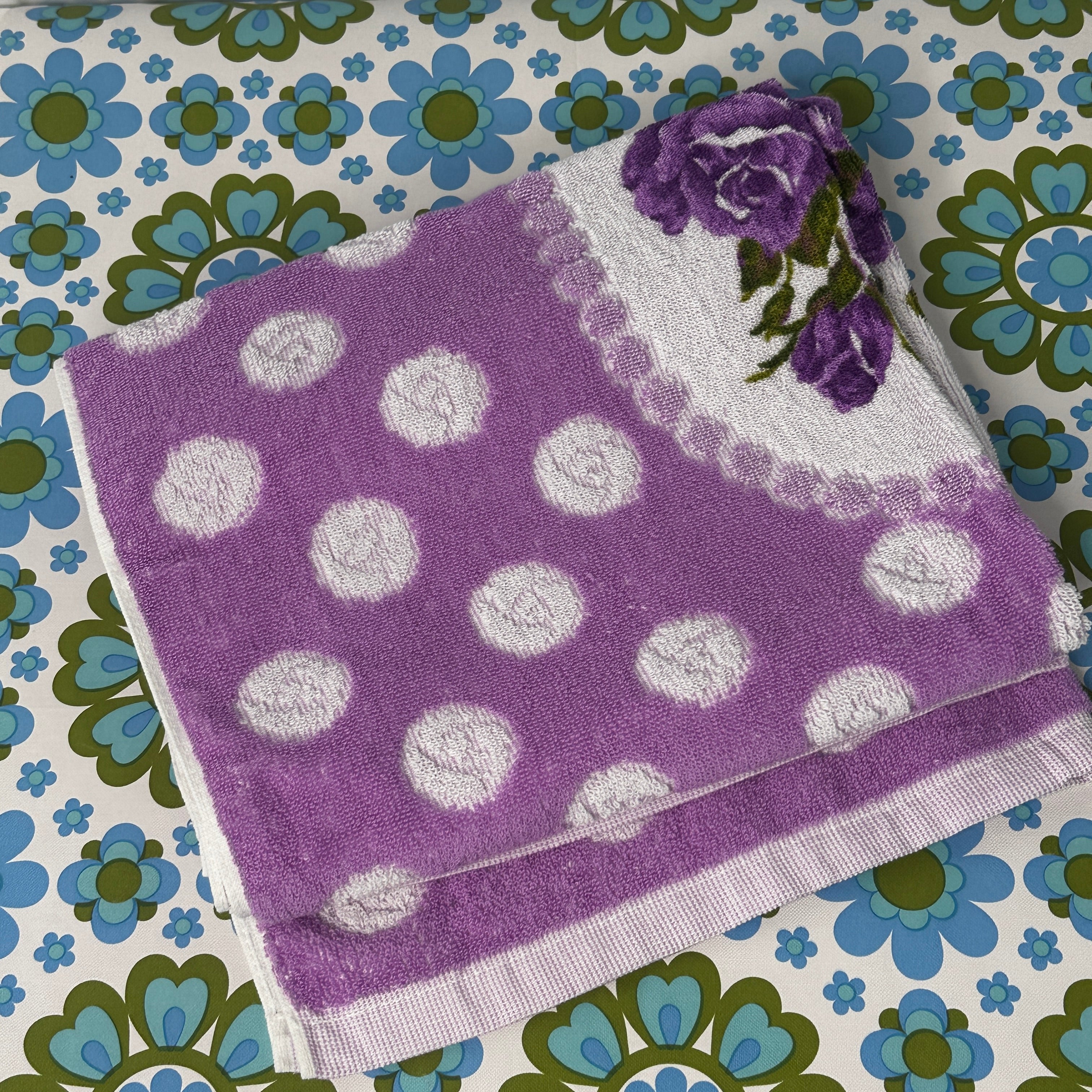 Vintage Target Unused Bath Towel | Approx. 60cm x 120cm