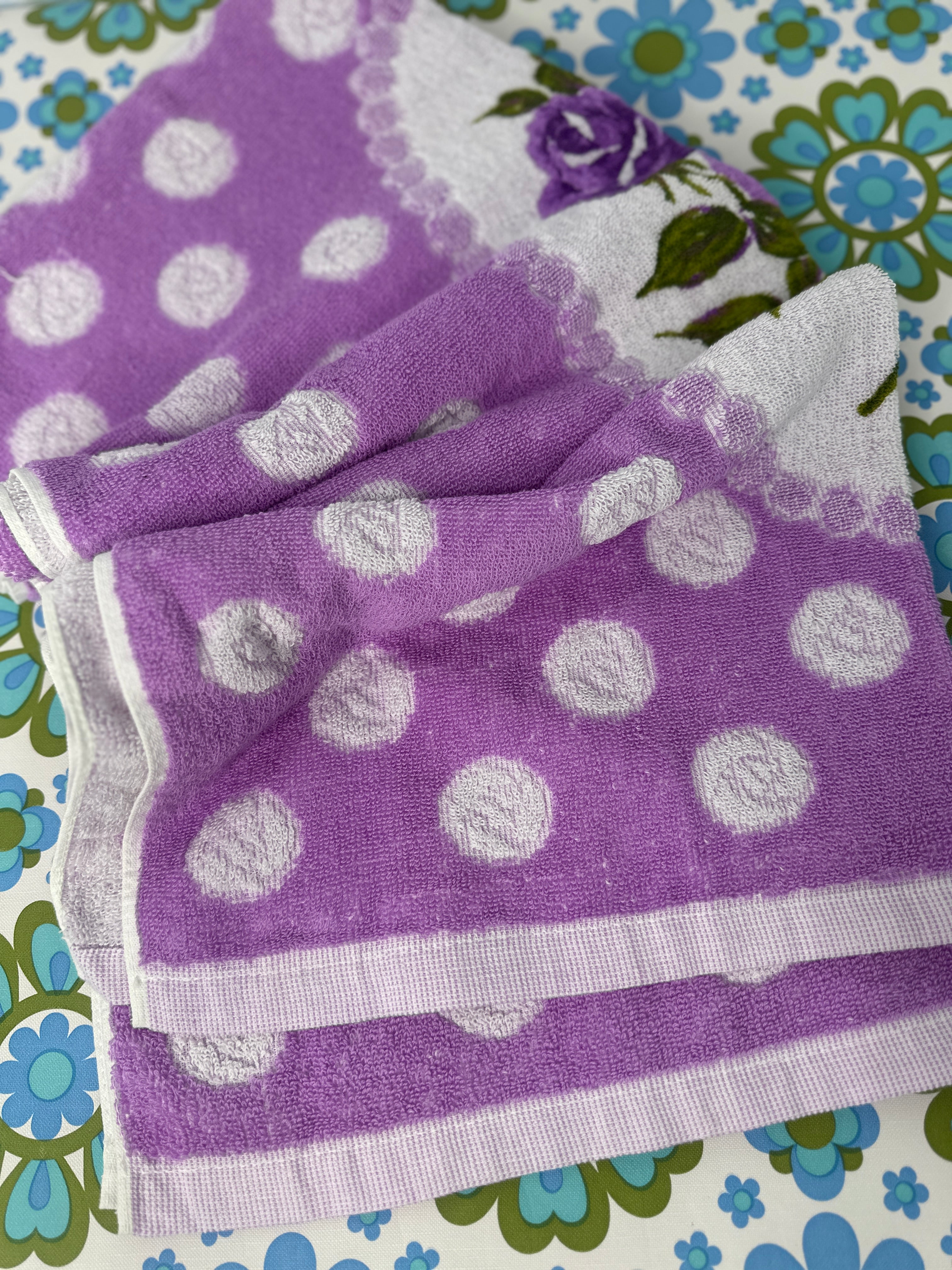 Vintage Target Unused Bath Towel | Approx. 60cm x 120cm