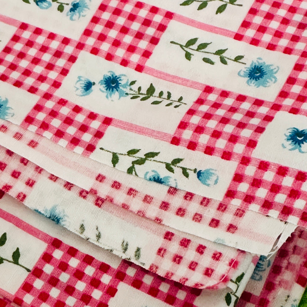 160cm Vintage 1950s Pink Gingham Floral Cotton Fabric | Cottagecore