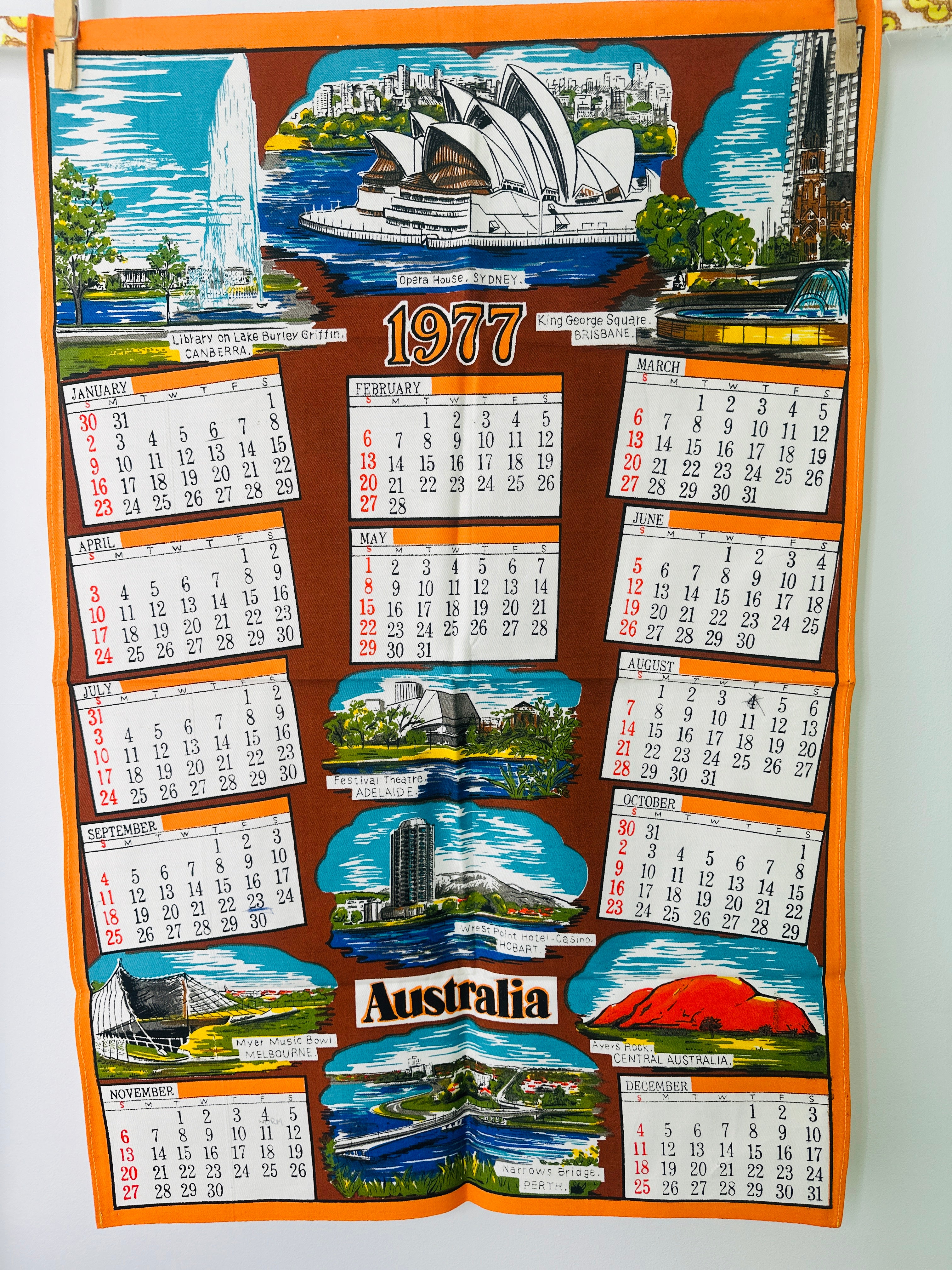 Vintage 1977 Australia Calendar Tea Towel | Souvenir Linen | Australian Landmarks