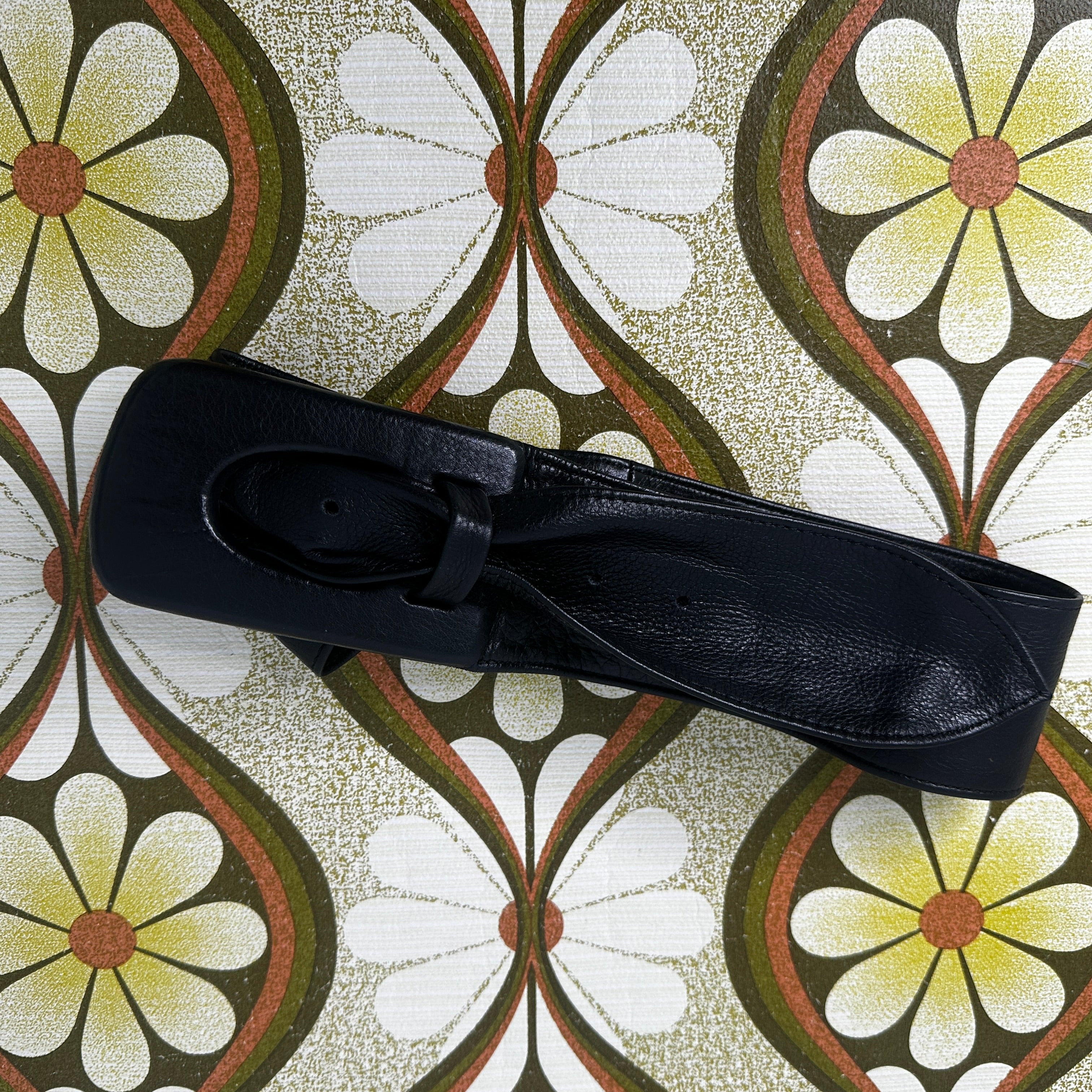 LOOP Black Leather Belt | 6.5cm Wide | Adjustable 85cm to 95cm