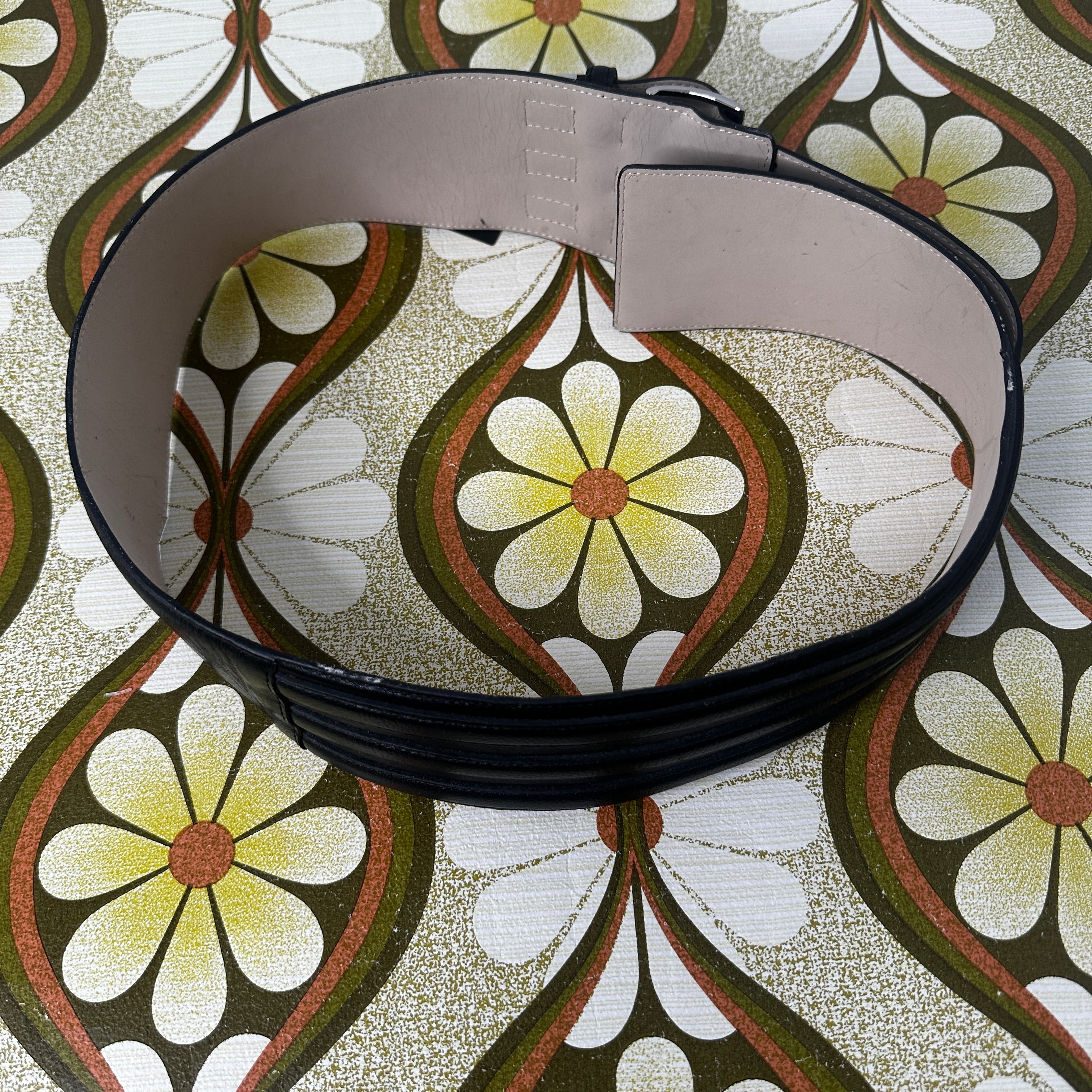 NEW WITH TAGS Cue Black Leather Belt | Size Medium