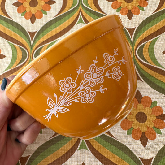 1970's Pyrex Butterfly Gold Cinderella Nesting Bowl