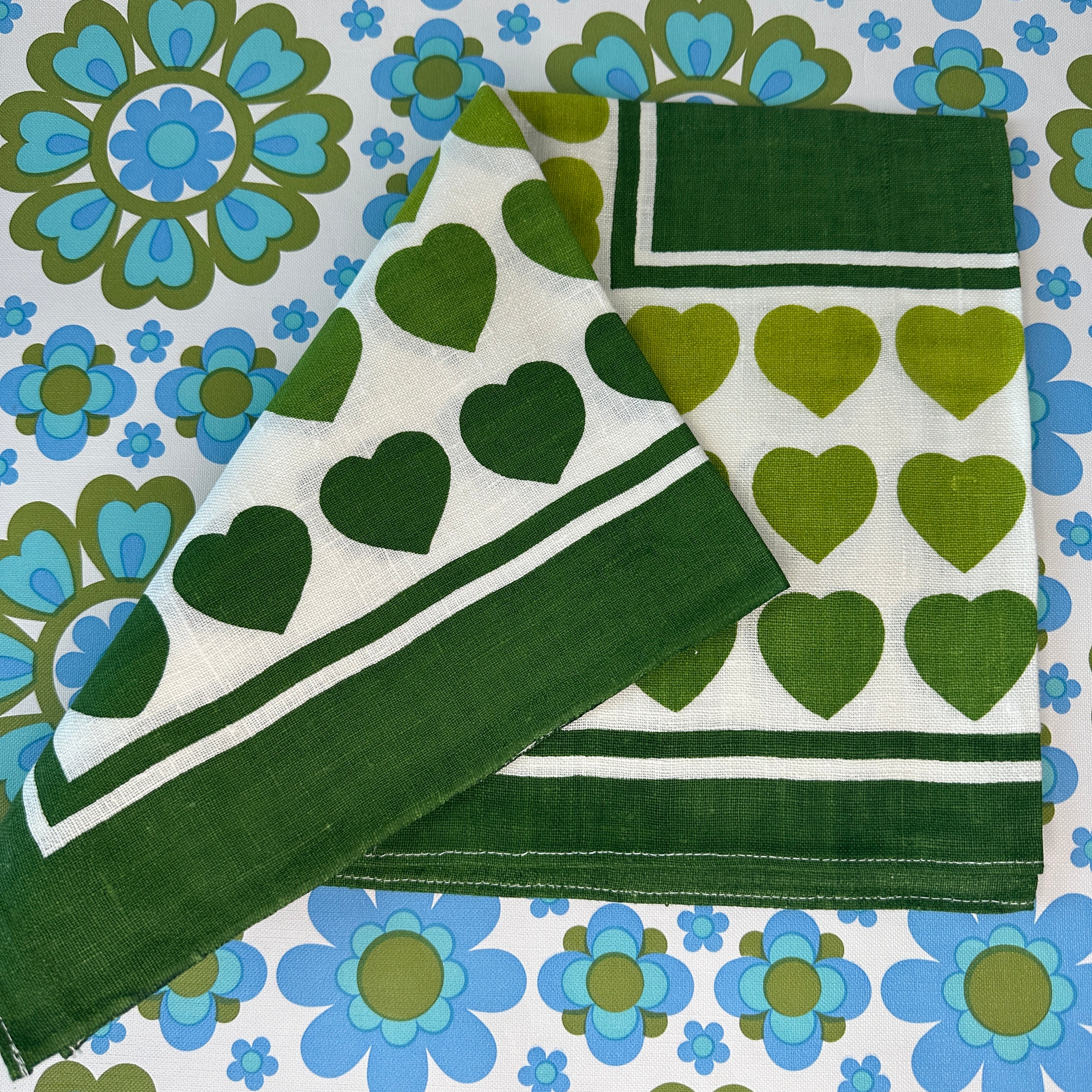 New Old Stock Green Hearts TEA TOWEL