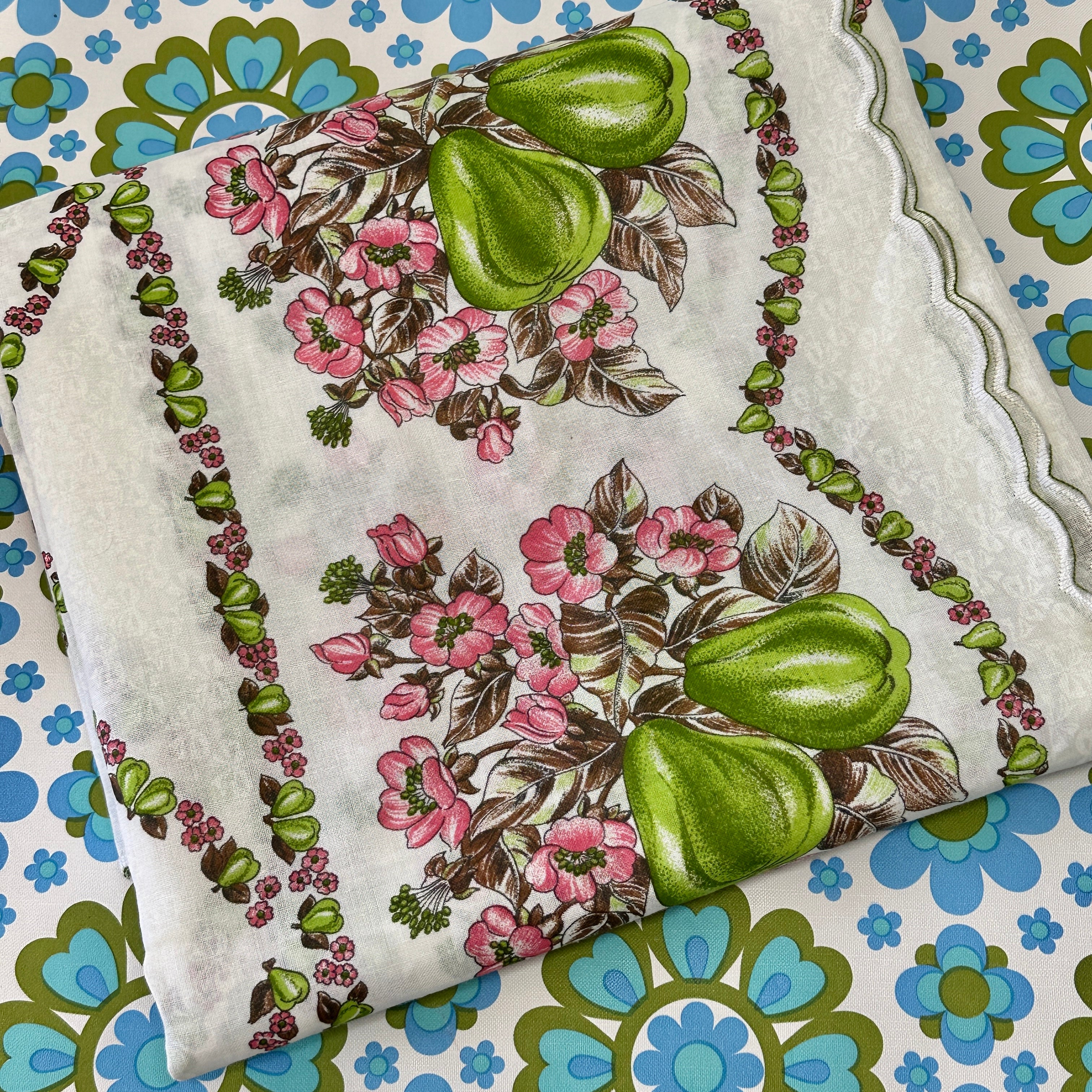Large Unused Vintage Tablecloth FLORAL